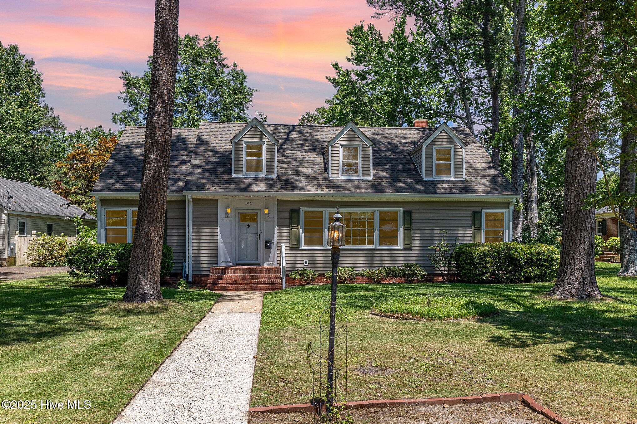 Smithfield, NC 27577,103 E Meadowbrook DR