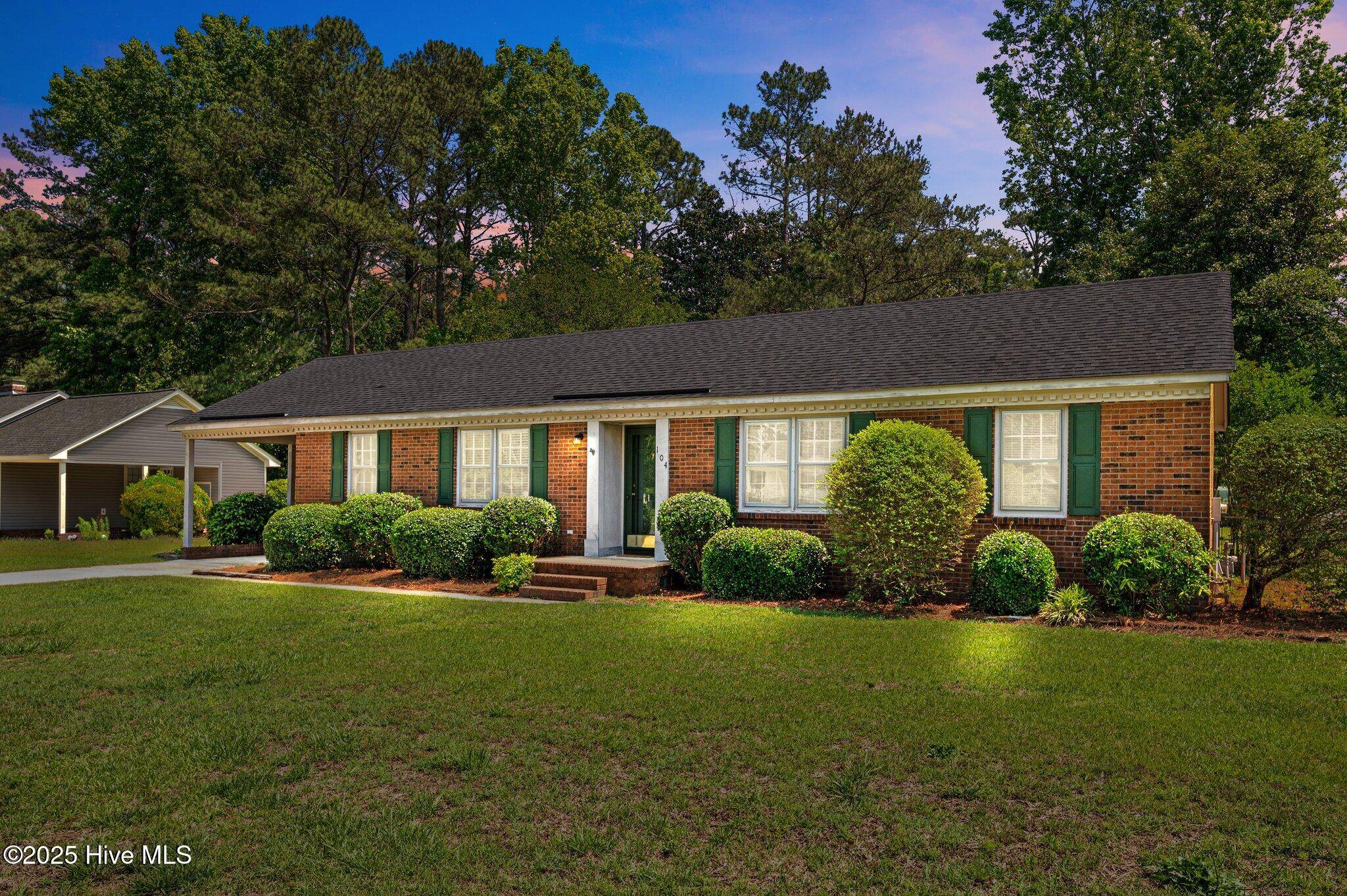 Greenville, NC 27858,104 Avalon LN