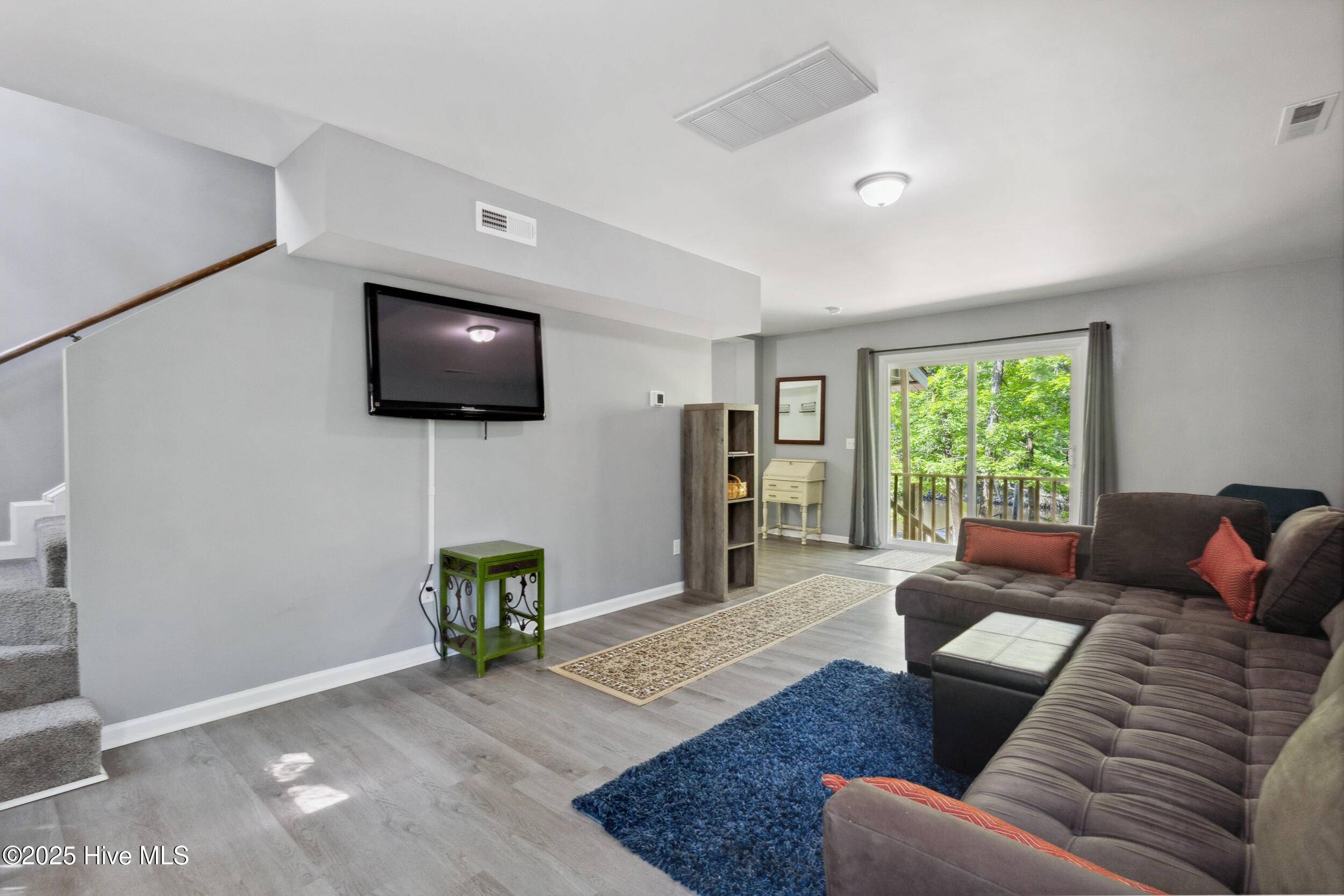 Burgaw, NC 28425,975 River Bend DR