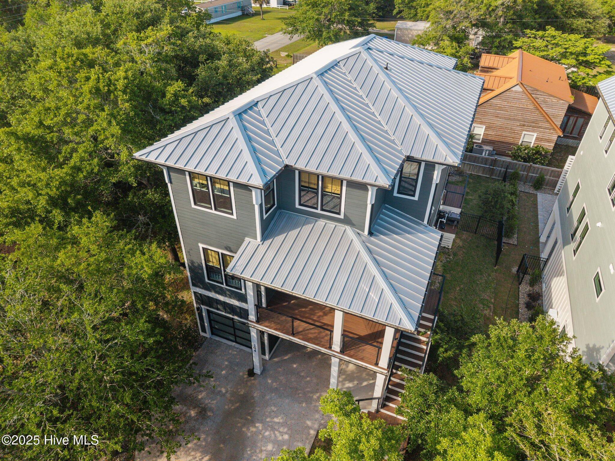 Surf City, NC 28445,104 Diamond Point CT