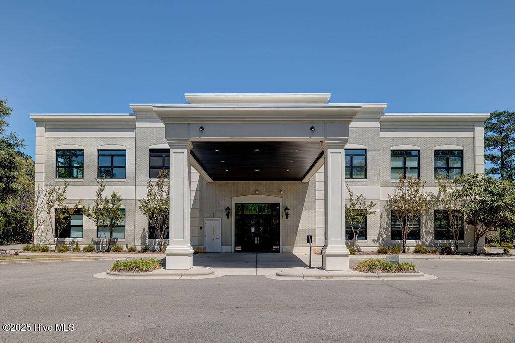 Hampstead, NC 28443,14057 Us Highway 17 #200