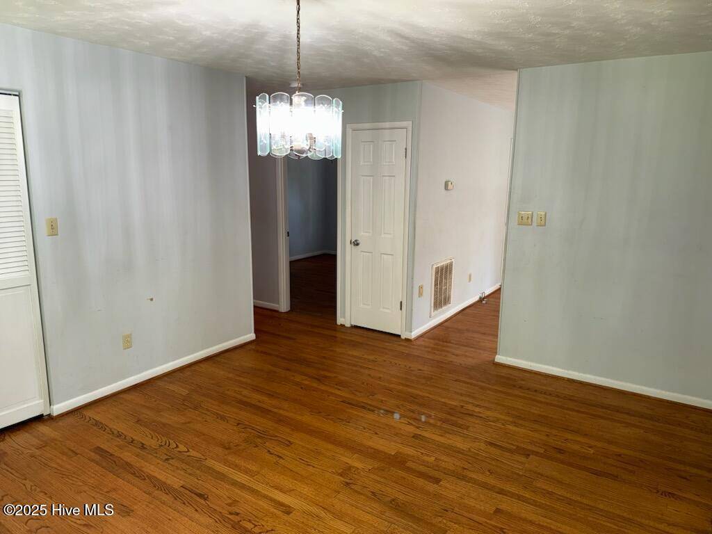 Jacksonville, NC 28546,504 Oakwood AVE