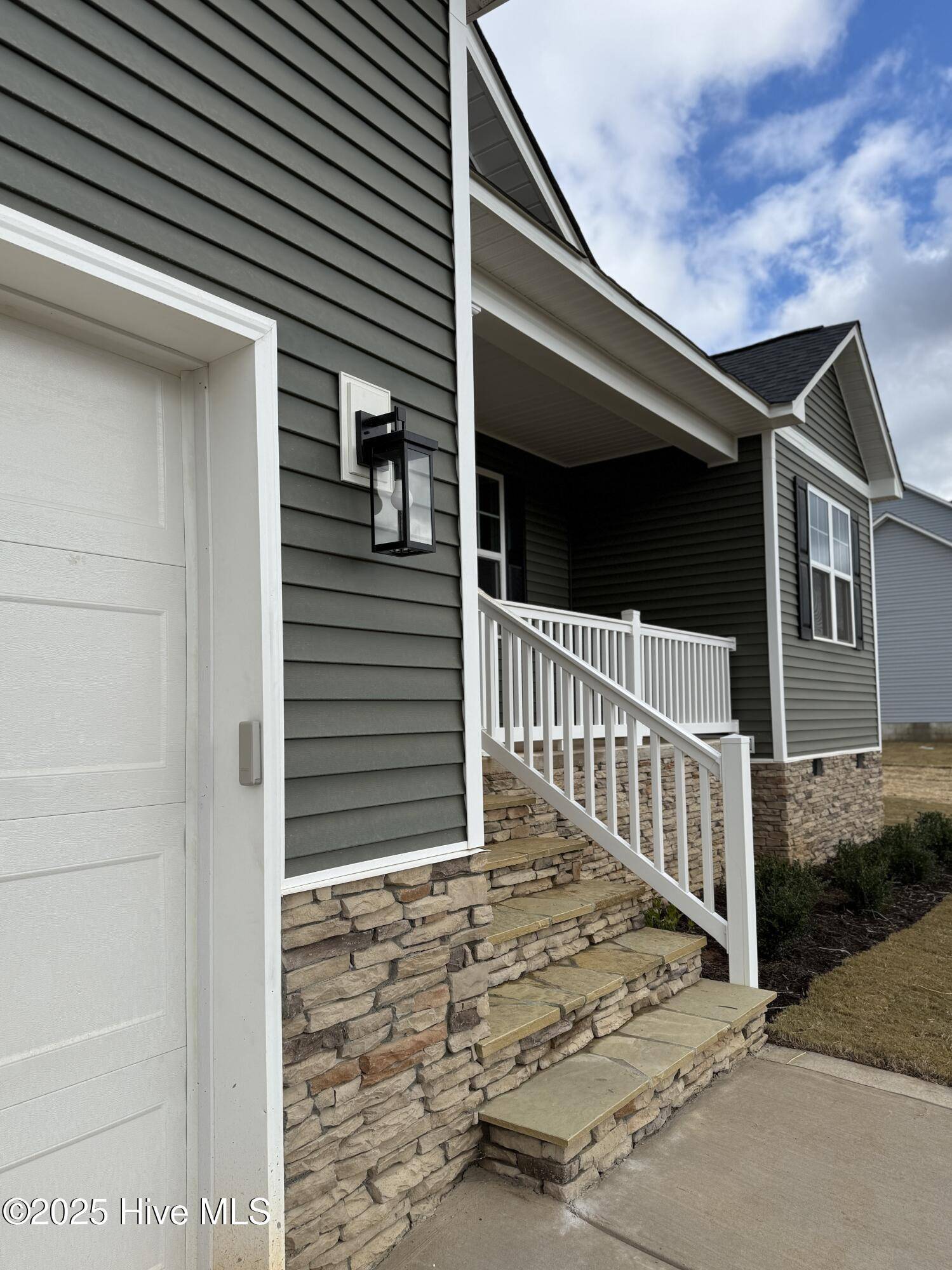 Sanford, NC 27330,211 Uwharrie WAY