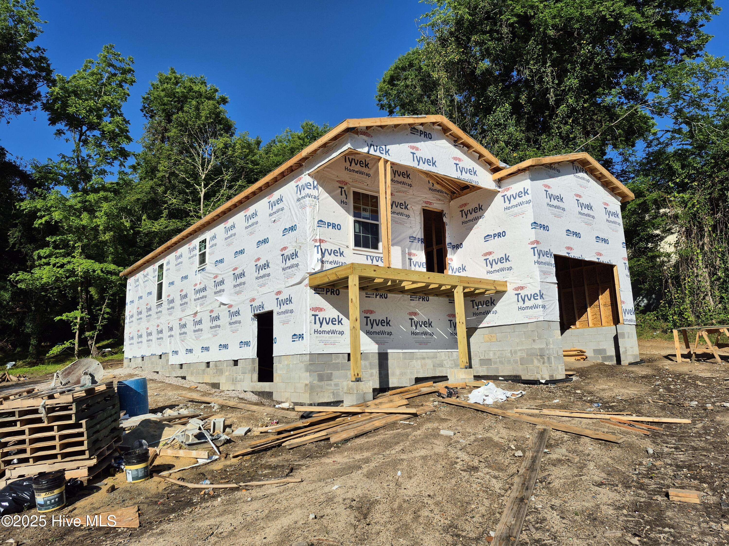 Louisburg, NC 27549,405 Ridley ST