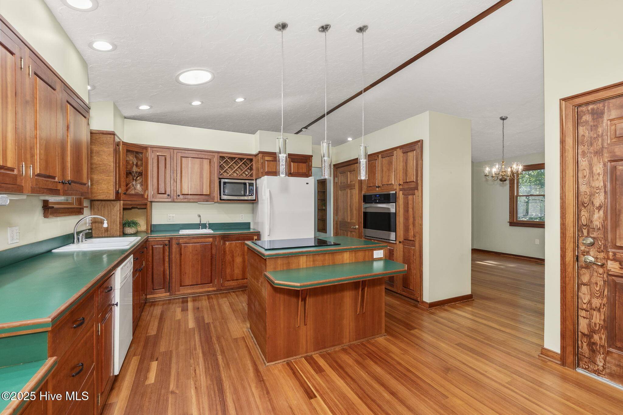Pine Knoll Shores, NC 28512,103 Arborvitae CT