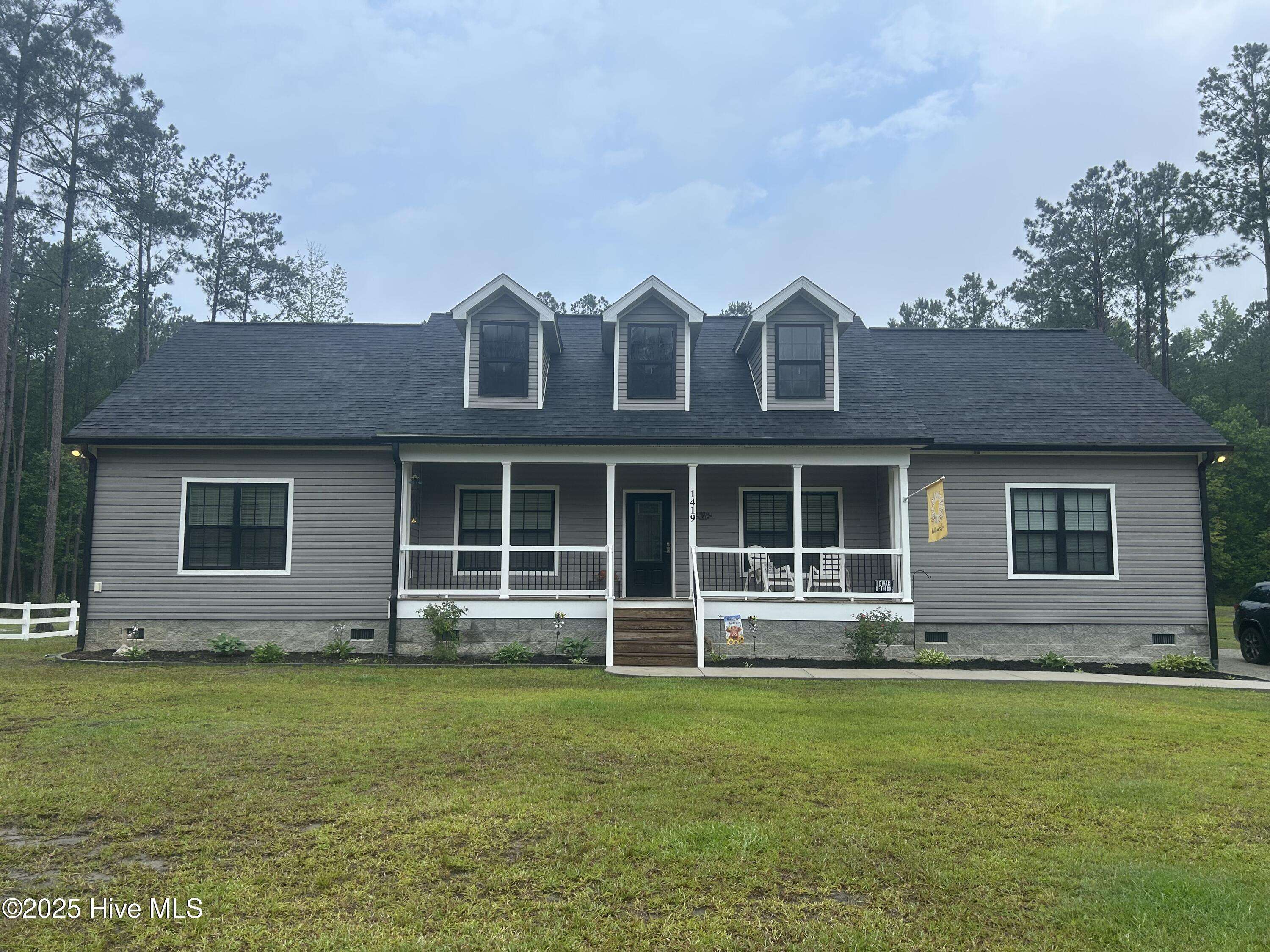 New Bern, NC 28560,1419 Saints Delight Church RD