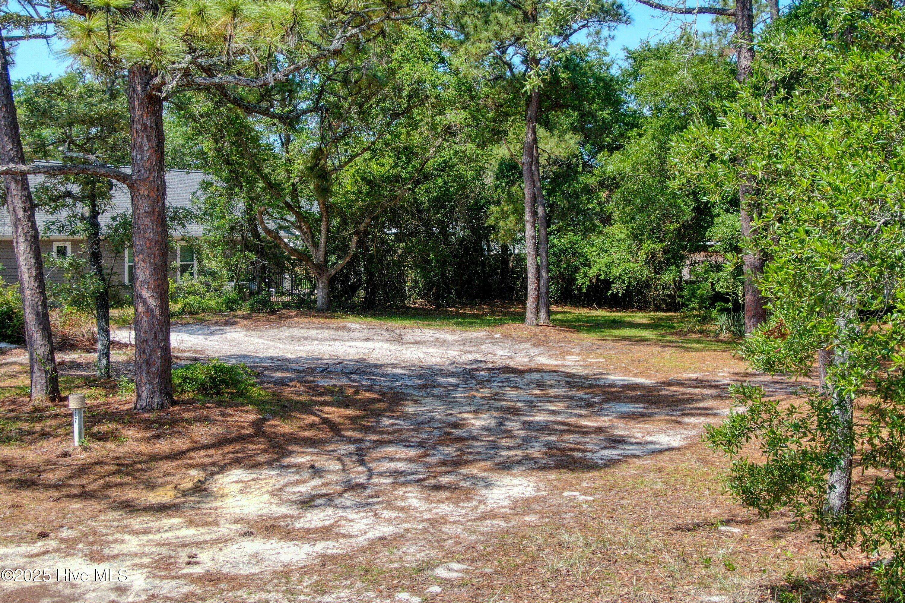 Oak Island, NC 28465,117 NE 17th ST