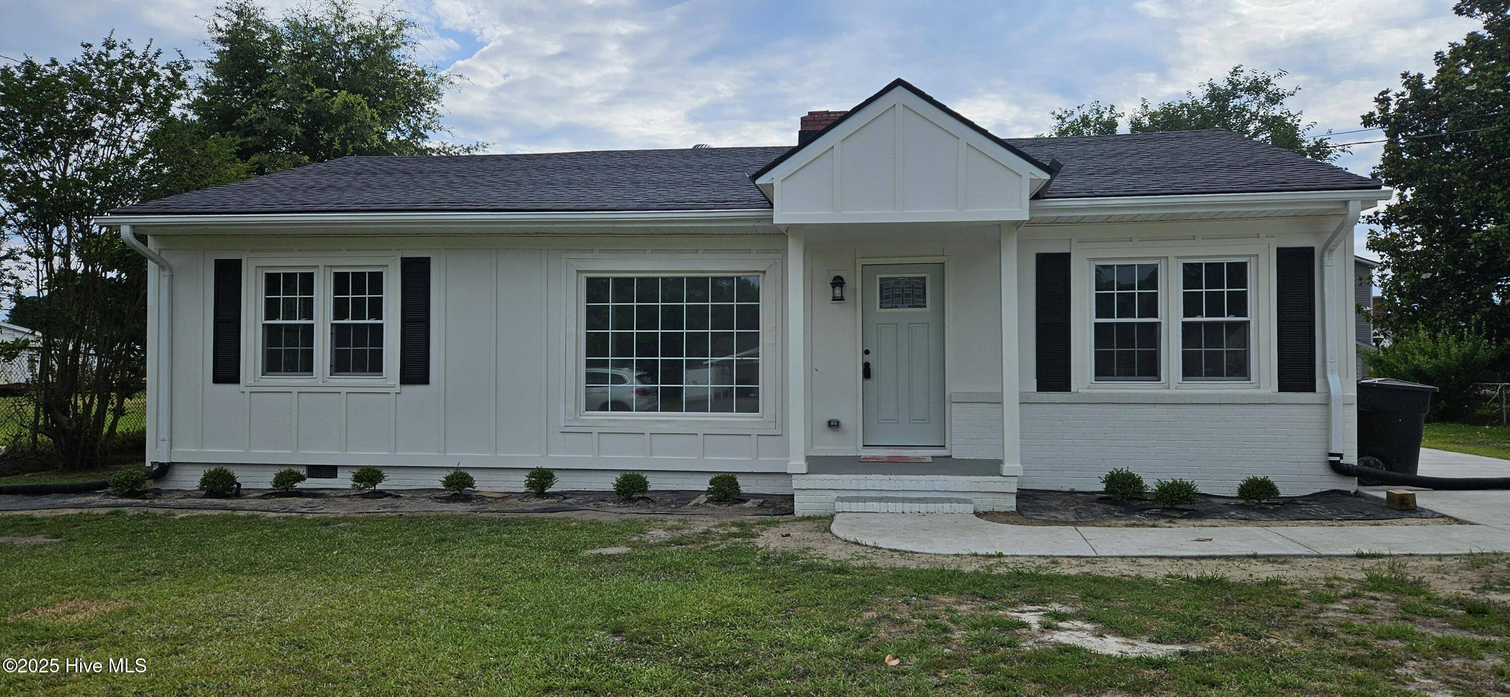 Clinton, NC 28328,107 Carolina AVE