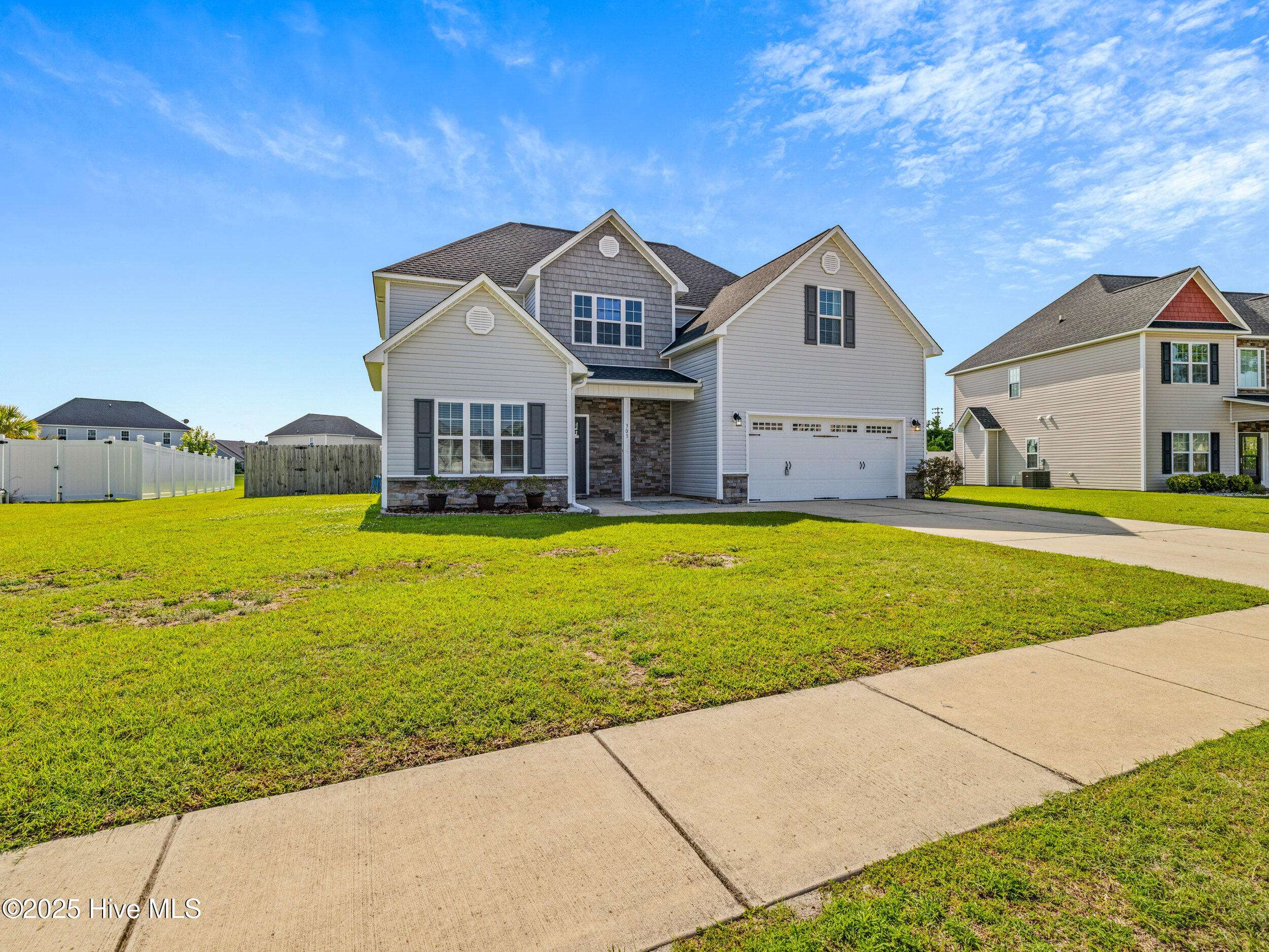 Swansboro, NC 28584,303 Little Egret LN