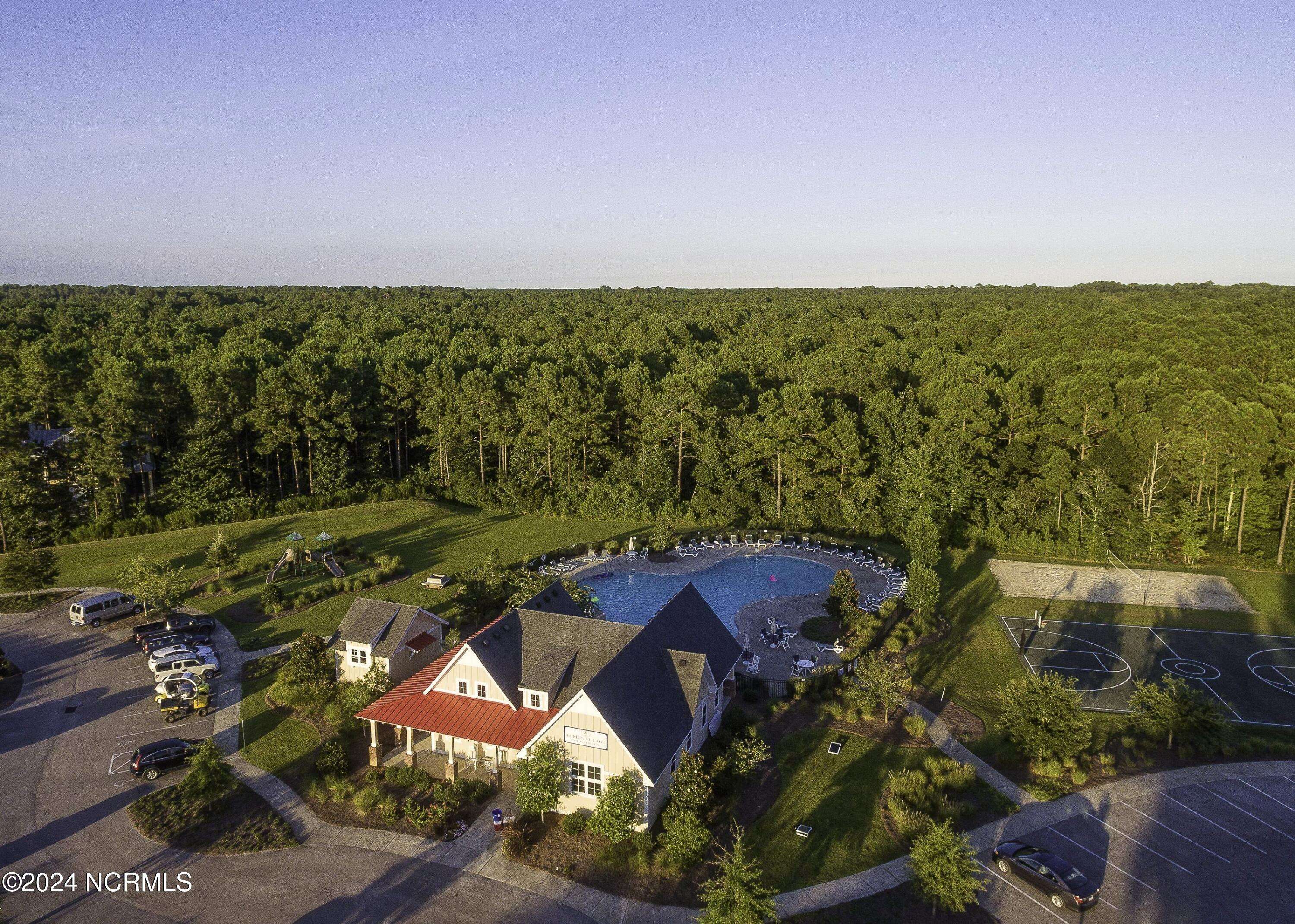 Minnesott Beach, NC 28510,232 N Brightleaf DR