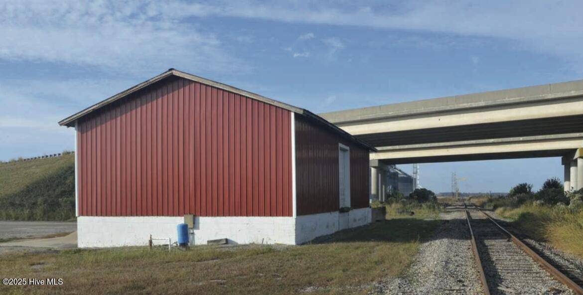 Elizabeth City, NC 27909,1264 Us Hwy 17