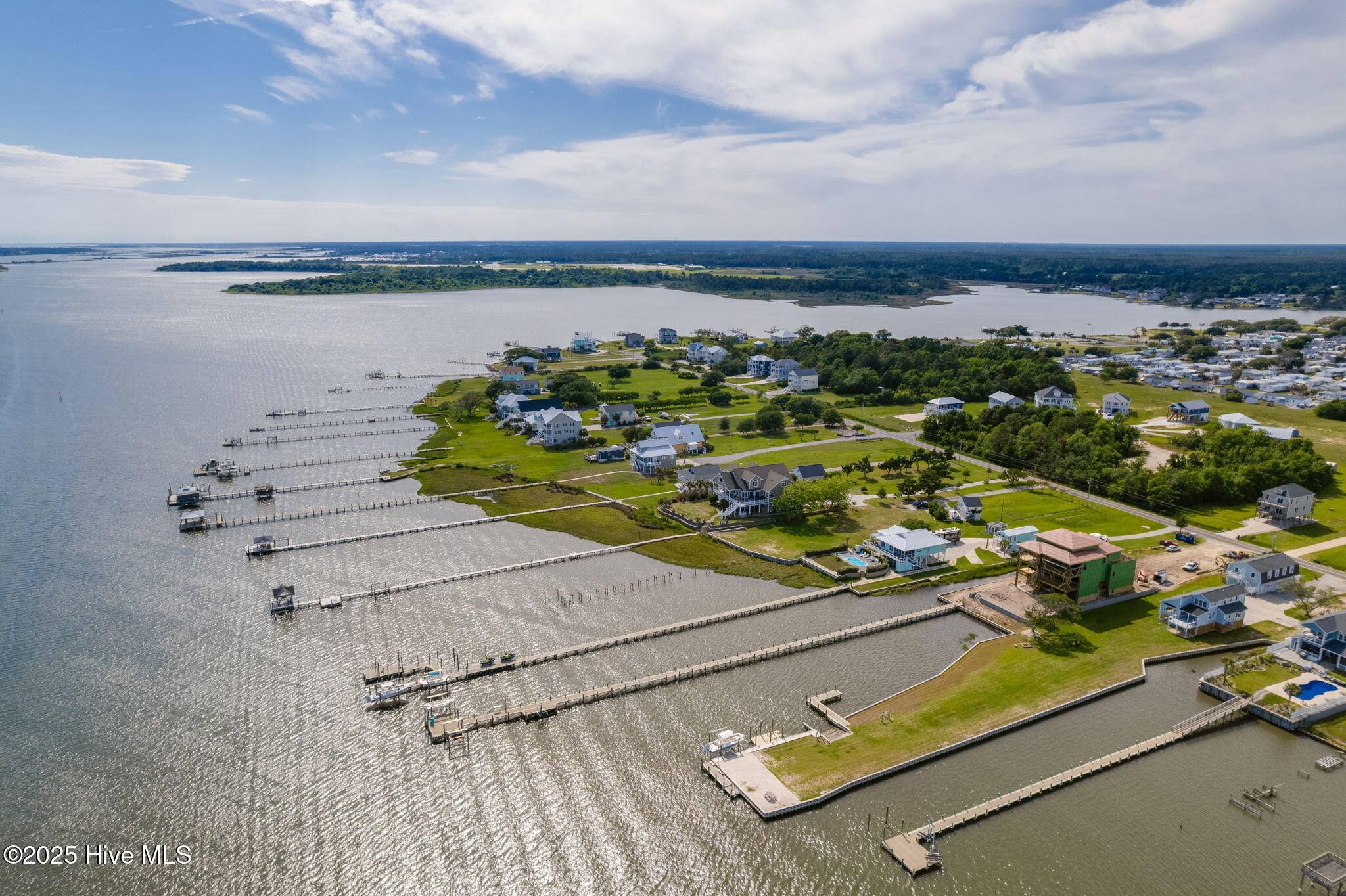Newport, NC 28570,291 Live Oak RD