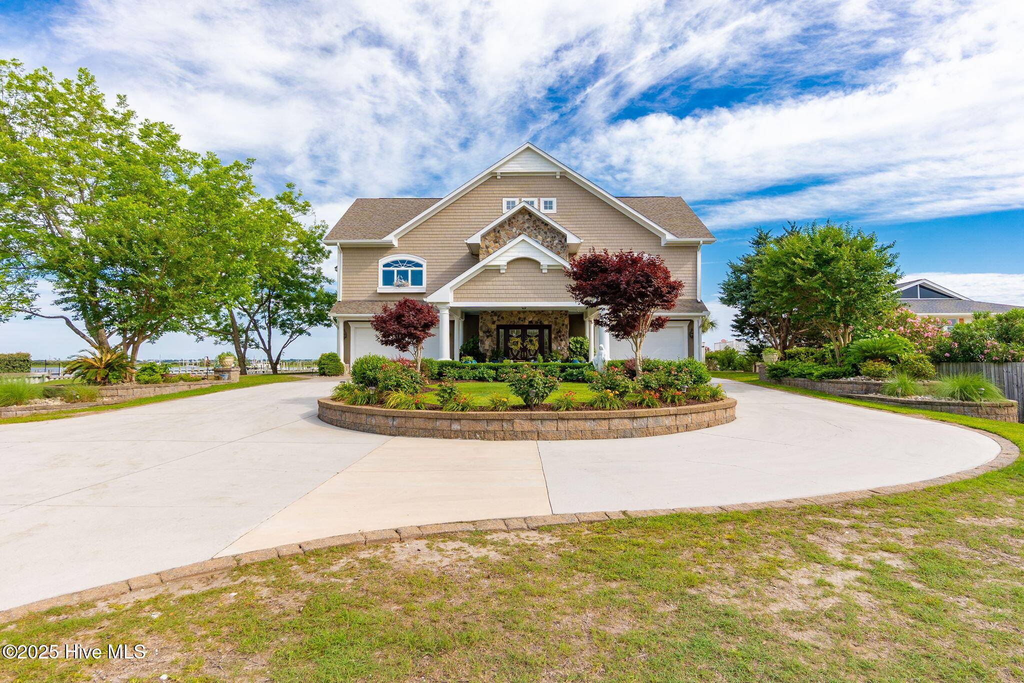 Newport, NC 28570,291 Live Oak RD