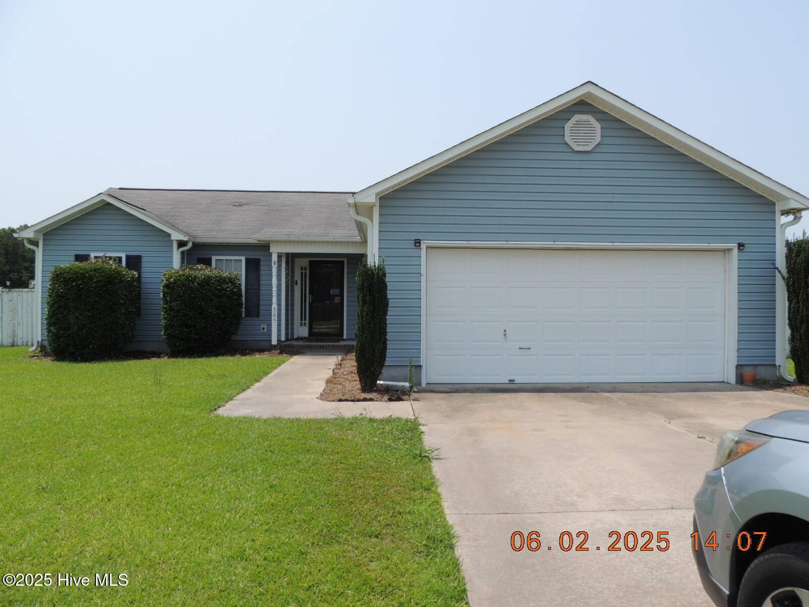 Richlands, NC 28574,305 Haywood DR