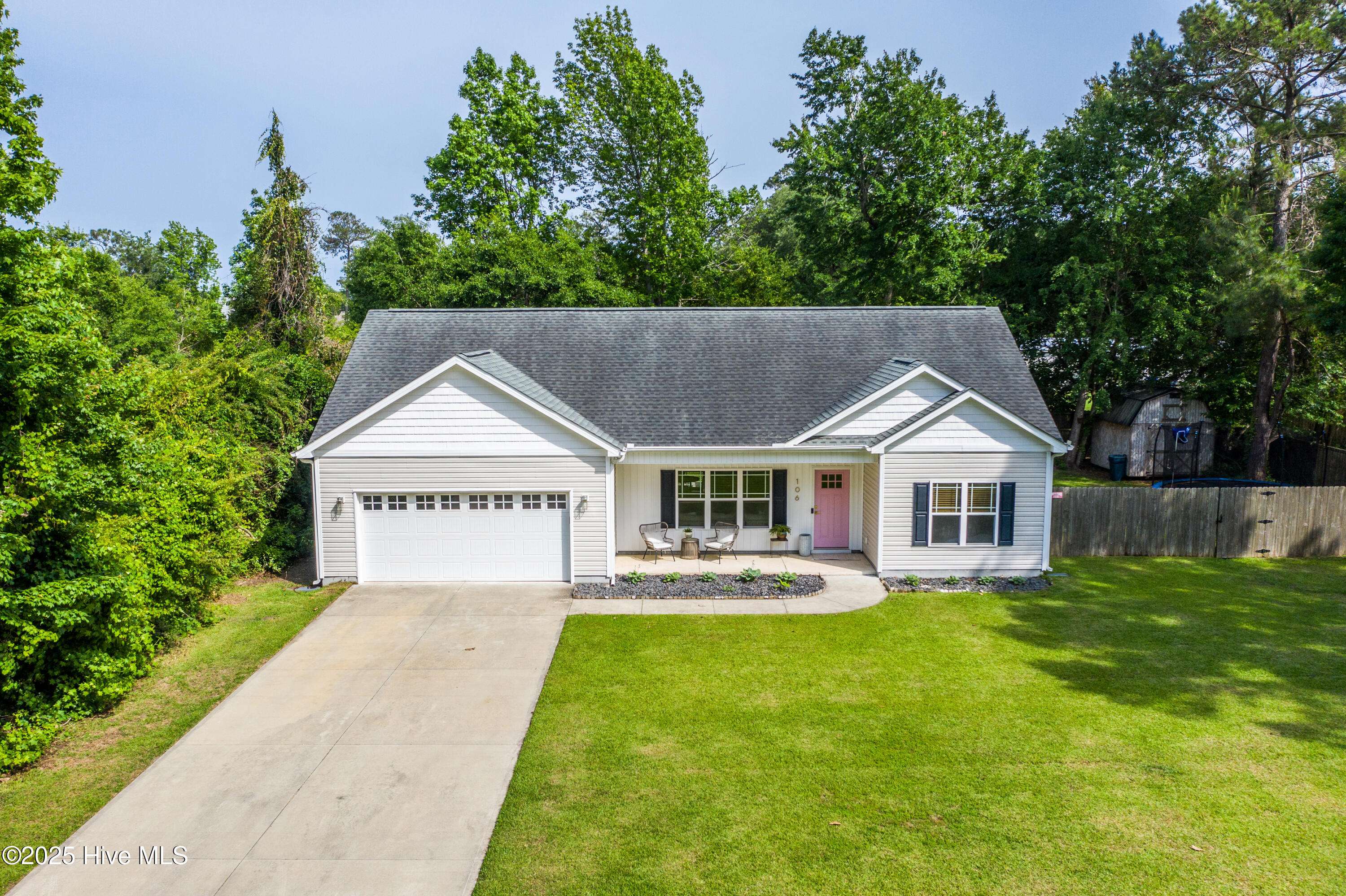 Hampstead, NC 28443,106 Driftwood LN