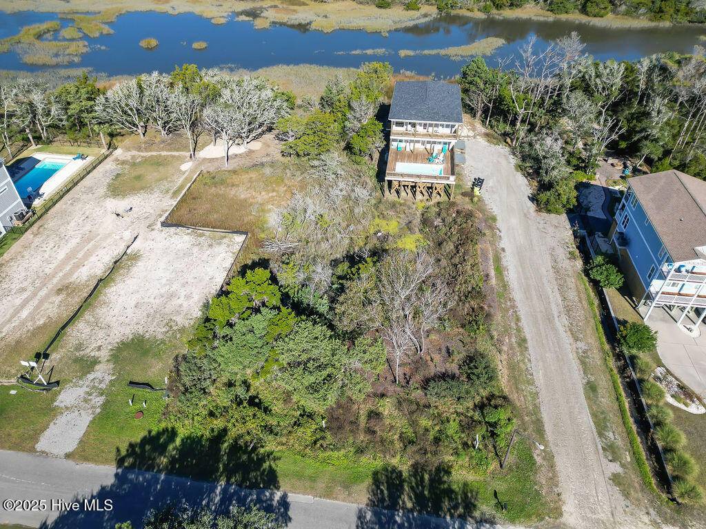 Oak Island, NC 28465,204 W Pelican DR