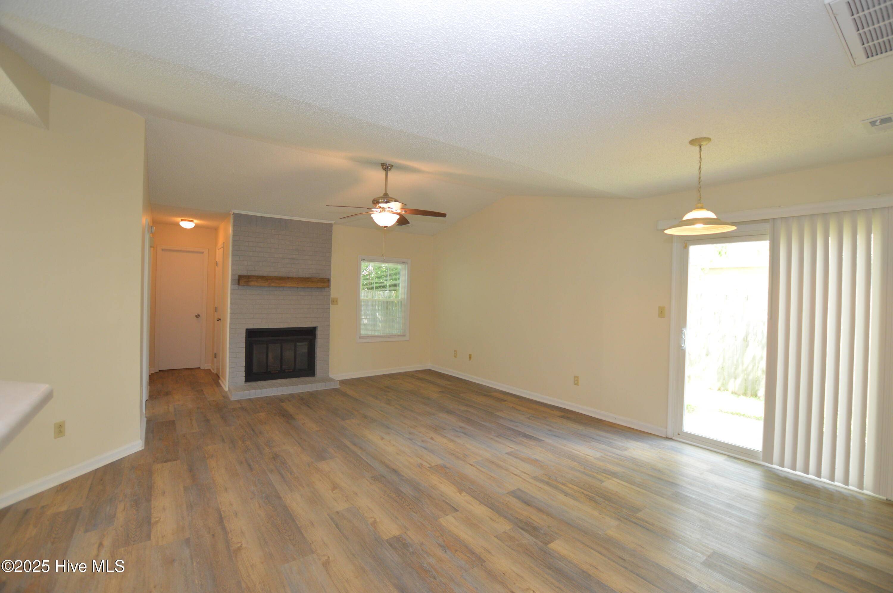 Jacksonville, NC 28546,3011 Foxhorn RD