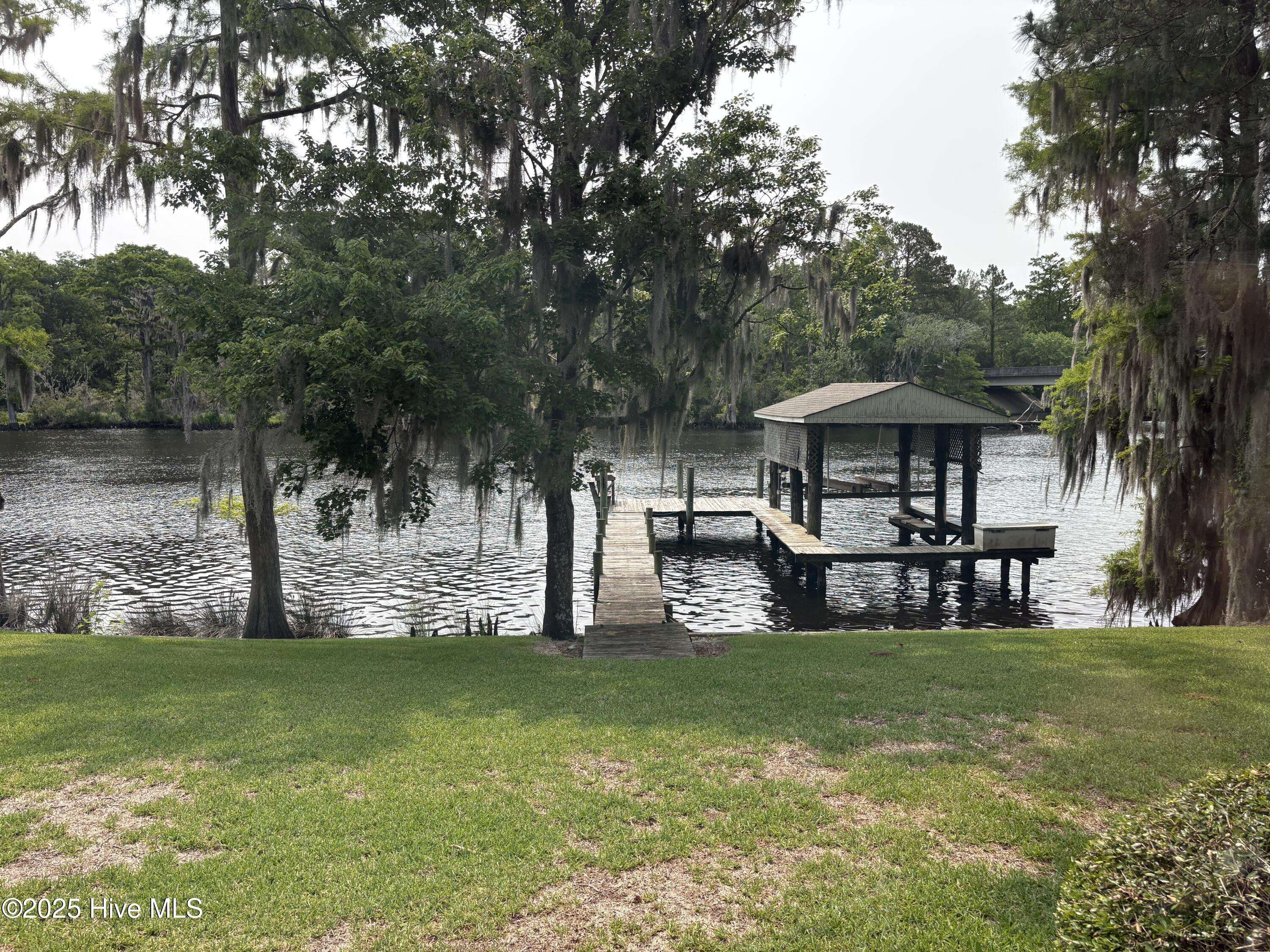 New Bern, NC 28562,1608 Brices Creek RD