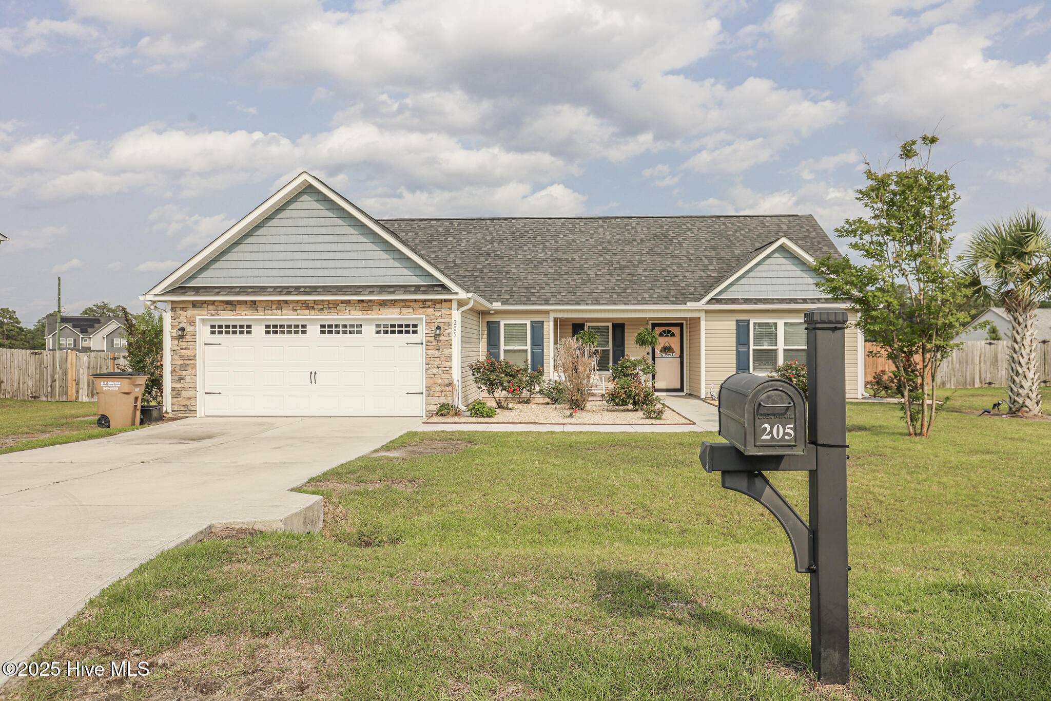 Hubert, NC 28539,205 Chestwood DR