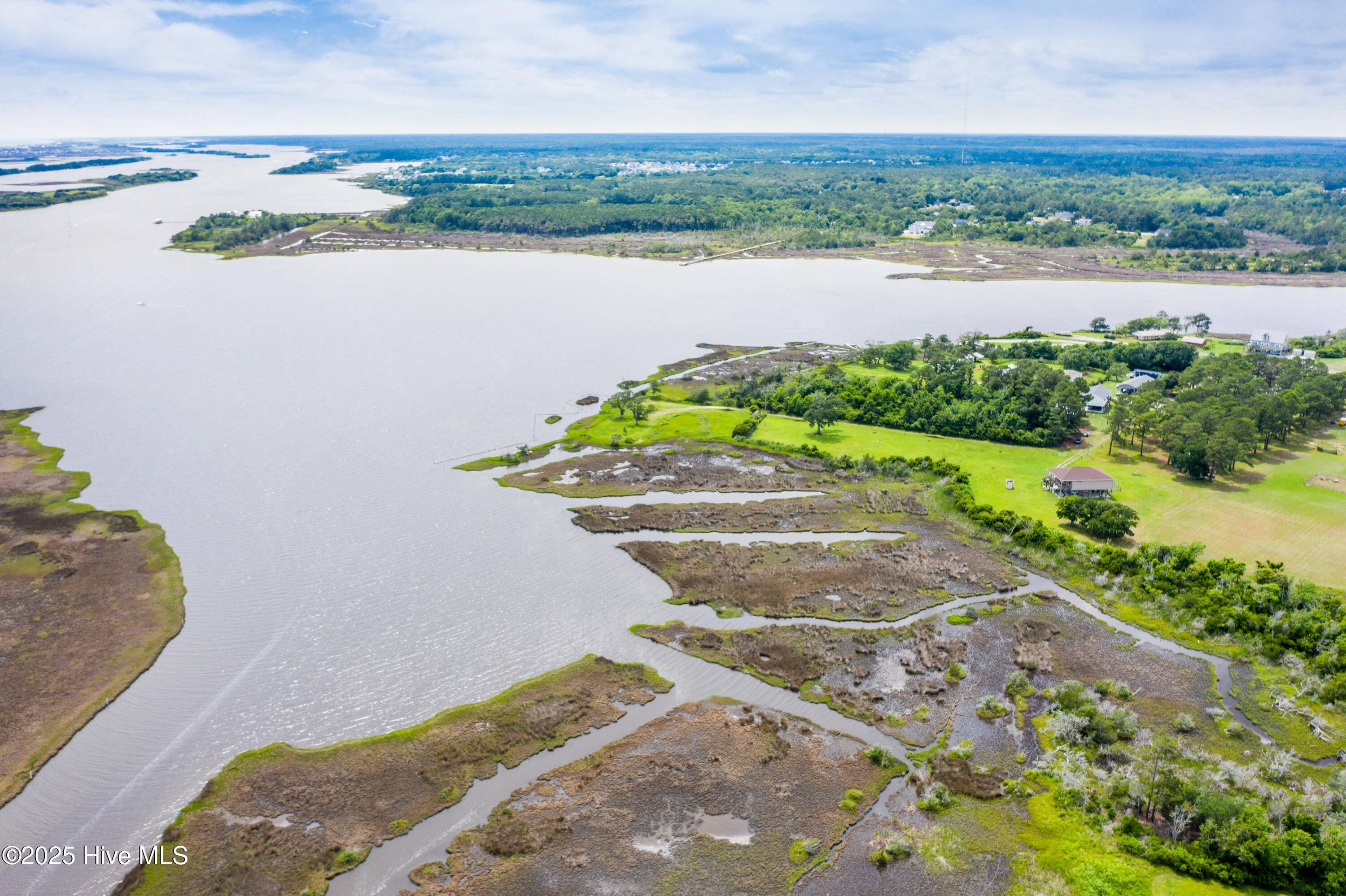 Sneads Ferry, NC 28460,301 Intracoastal CT