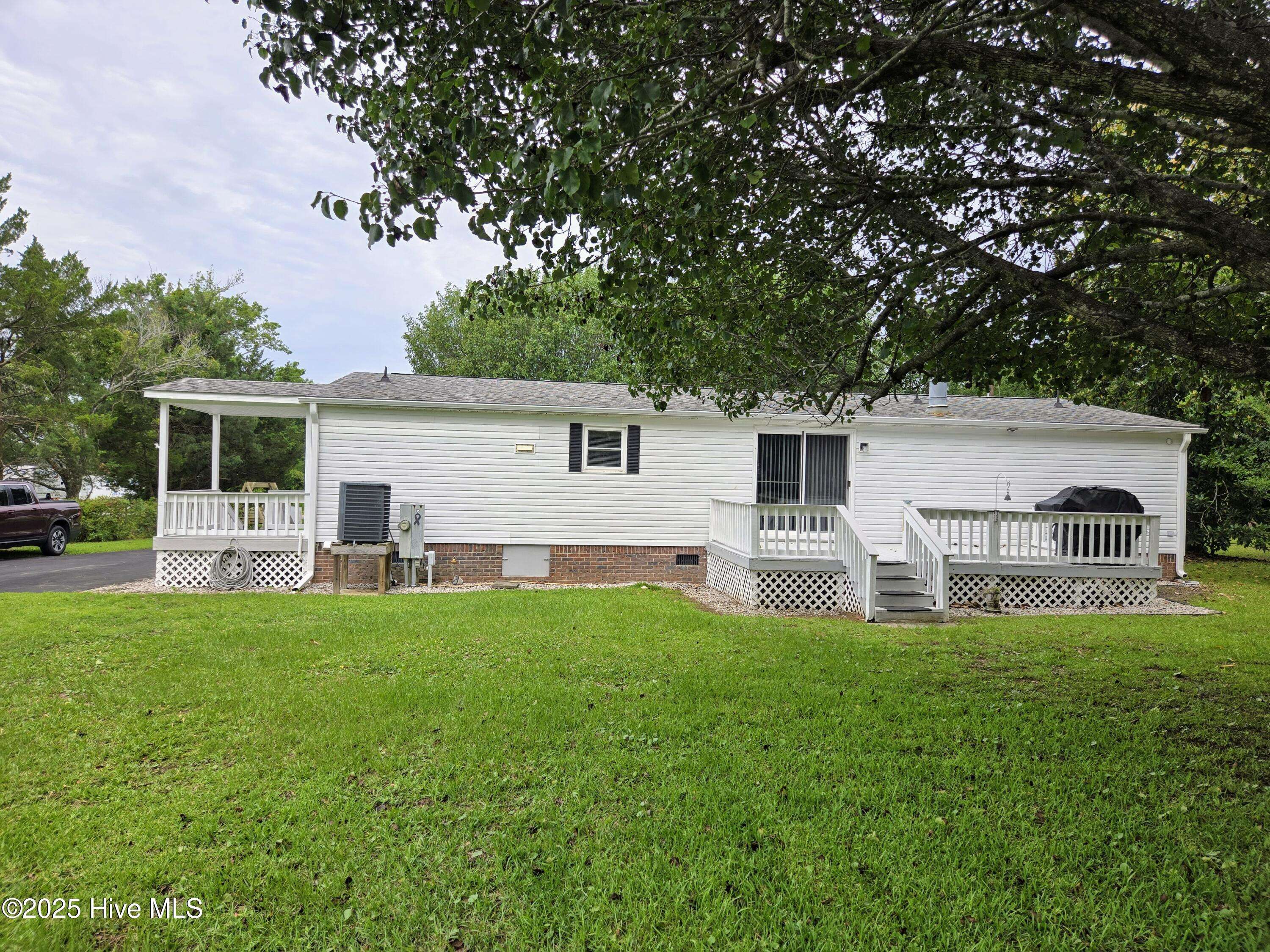 Newport, NC 28570,131 Goose Creek Loop RD