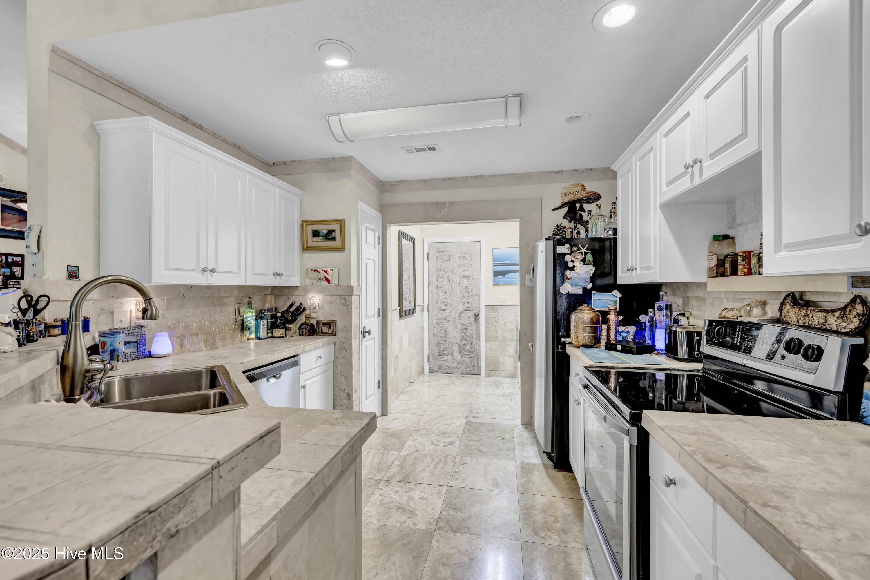 Wilmington, NC 28411,208 Bloomington LN