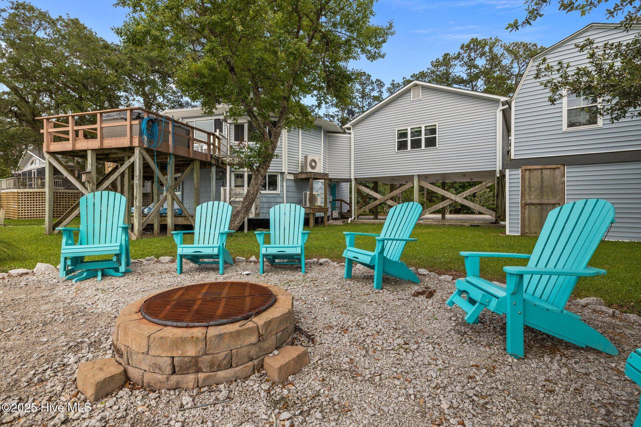Beaufort, NC 28516,221 Creek RD