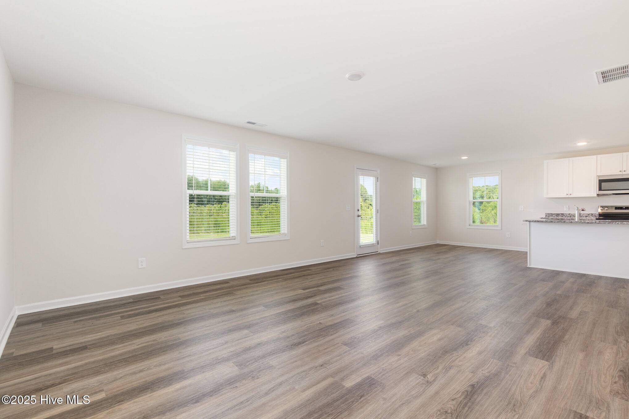 Selma, NC 27576,37 Chloe CT