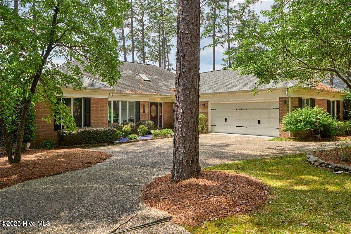 Pinehurst, NC 28374,800 Lake Forest DR SE