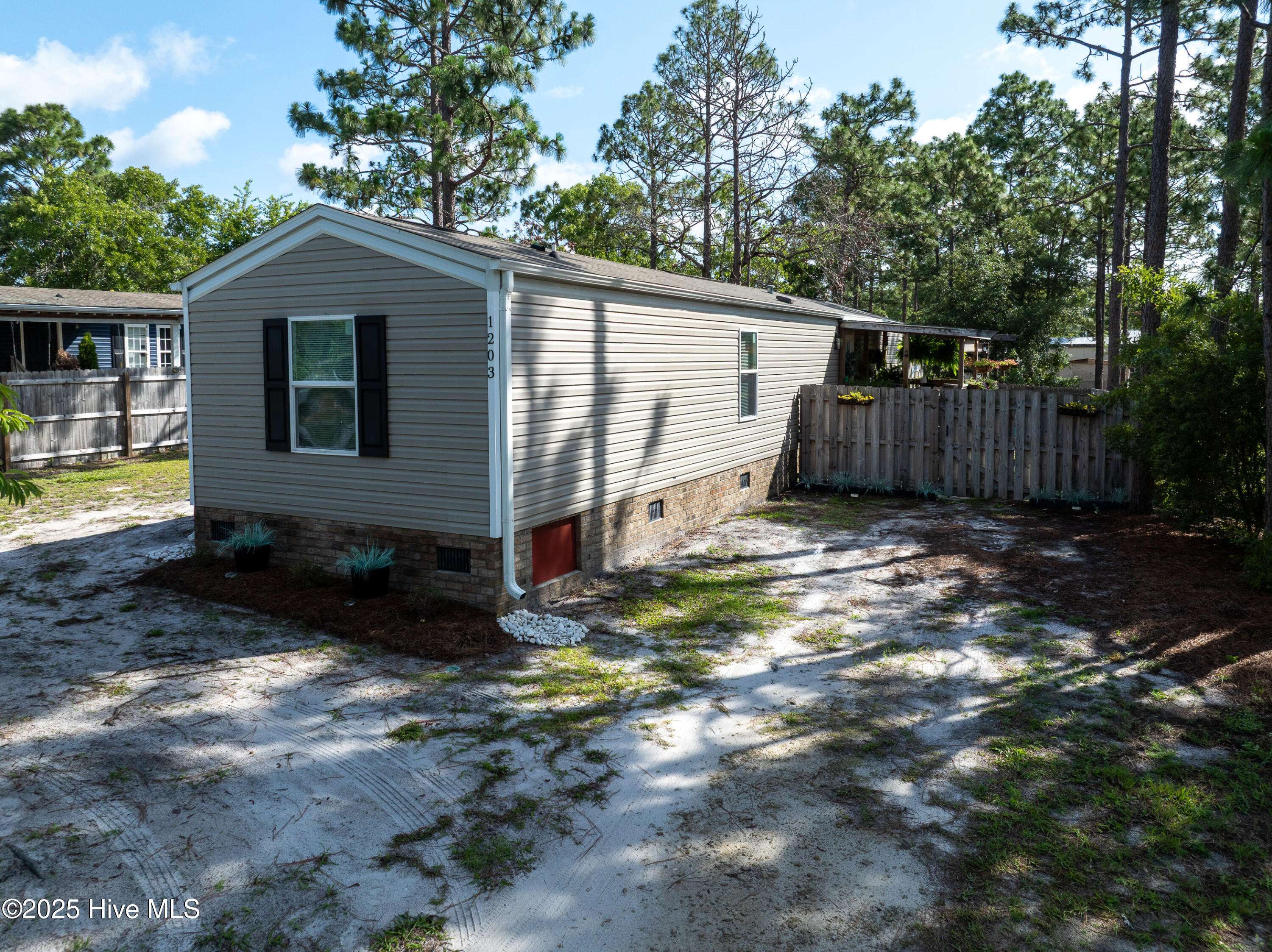 Southport, NC 28461,1203 Woodcrest RD