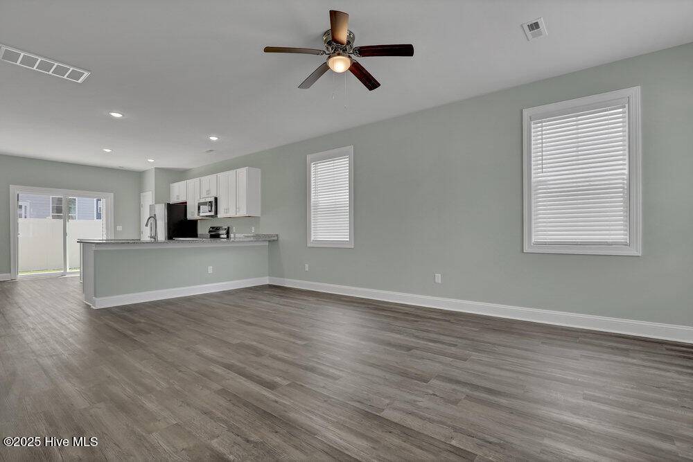 Sneads Ferry, NC 28460,224 Sandy Cove LN