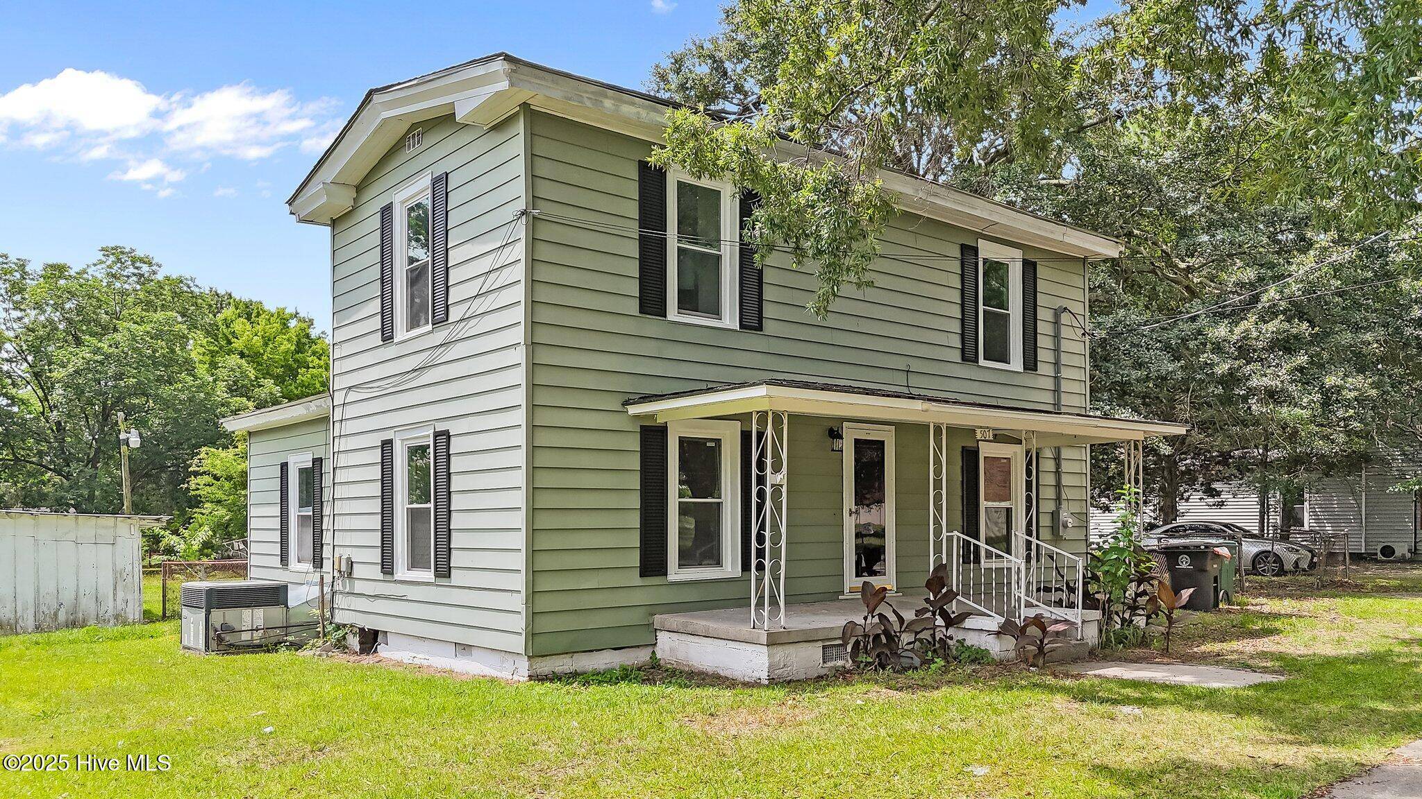 Tarboro, NC 27886,507 W Saint James ST