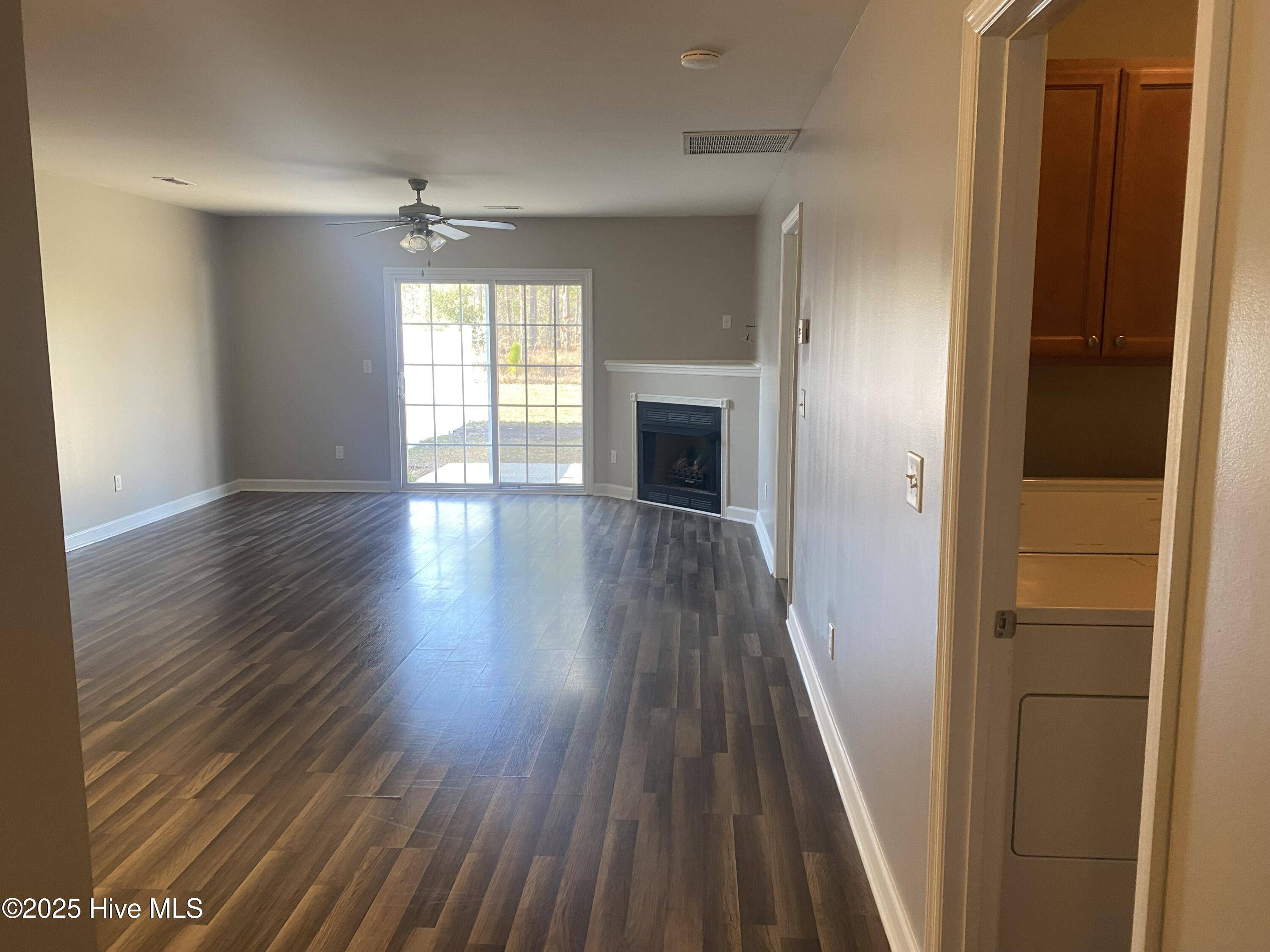 Holly Ridge, NC 28445,192 Pine Hollow RD