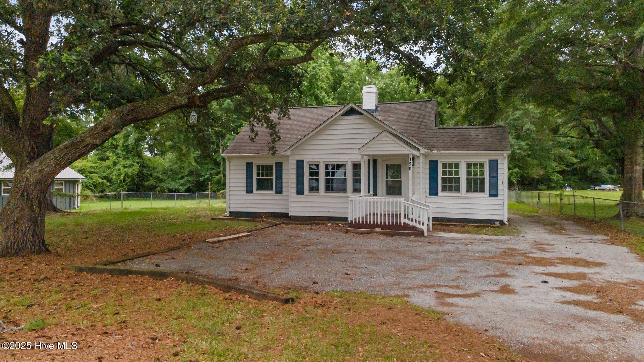 Hubert, NC 28539,350 Hubert BLVD