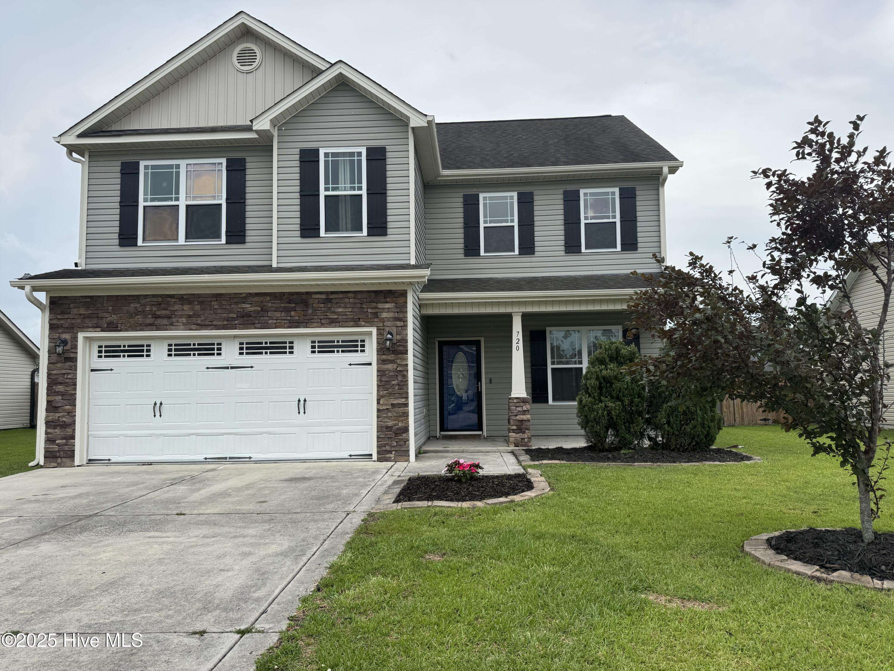 Jacksonville, NC 28546,720 Radiant DR