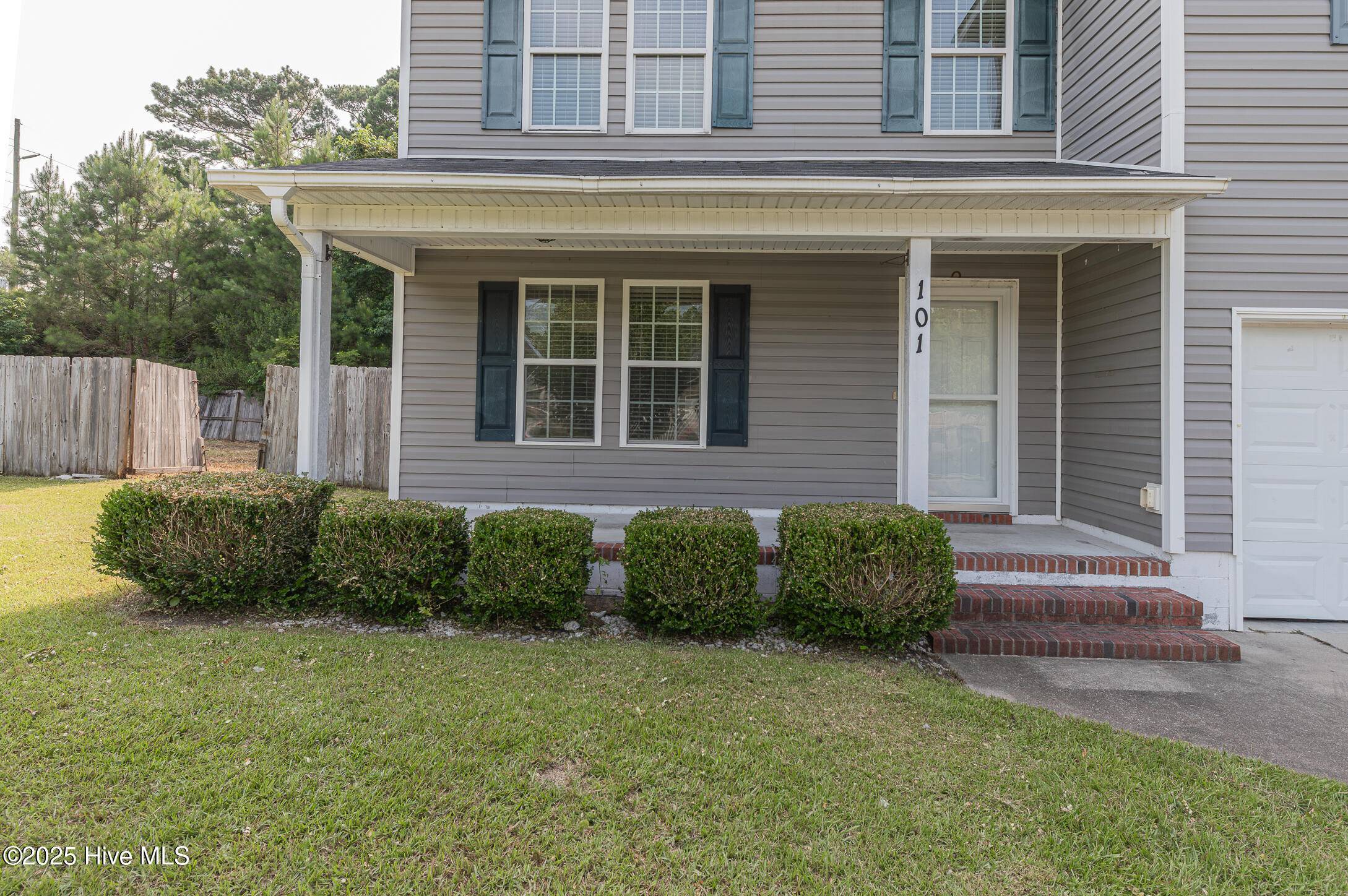 Jacksonville, NC 28540,101 Republic CT