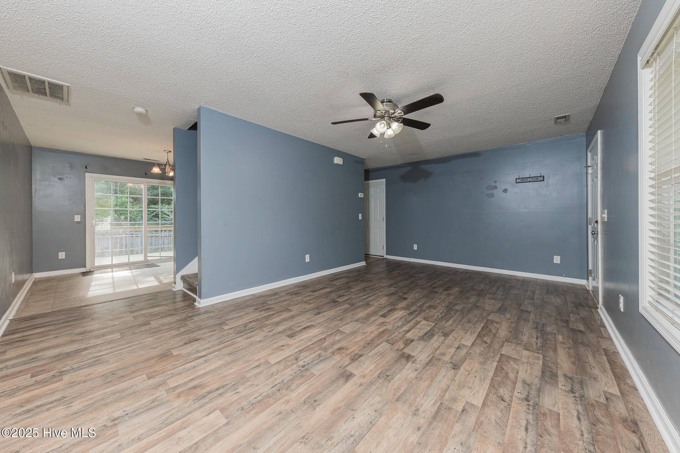 Jacksonville, NC 28540,101 Republic CT