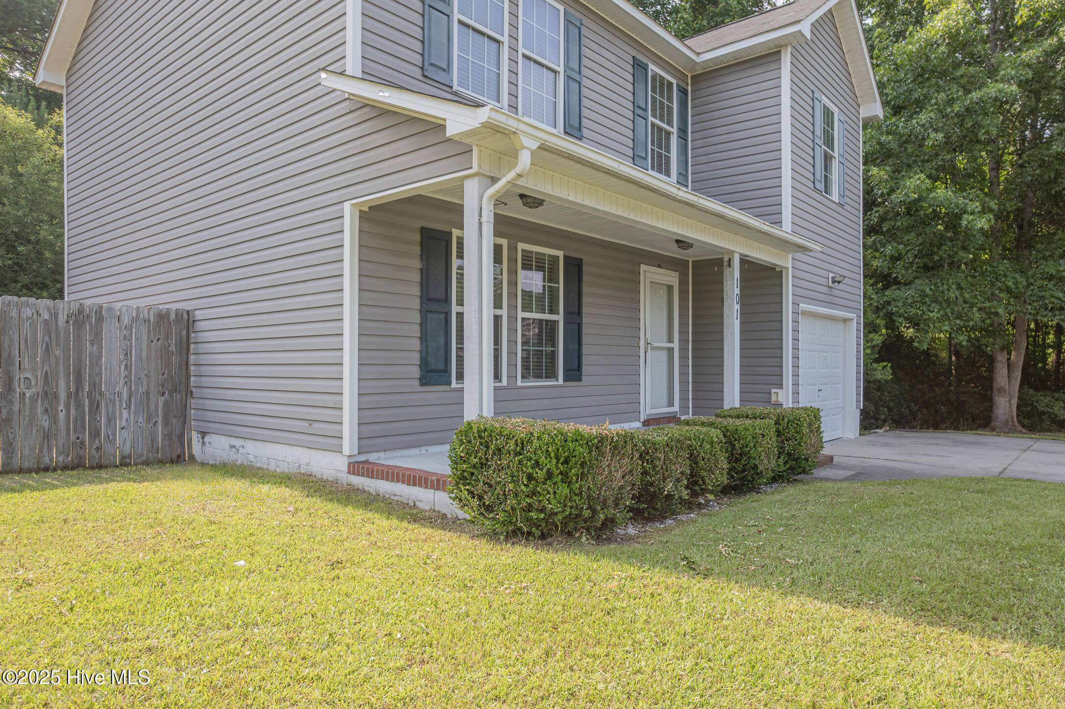Jacksonville, NC 28540,101 Republic CT