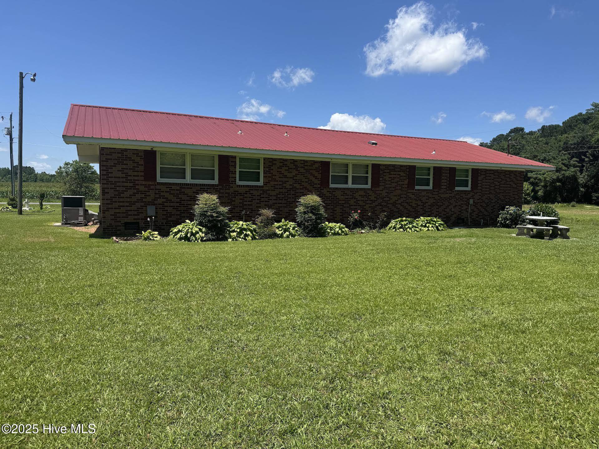 Laurinburg, NC 28352,11740 Marys ST