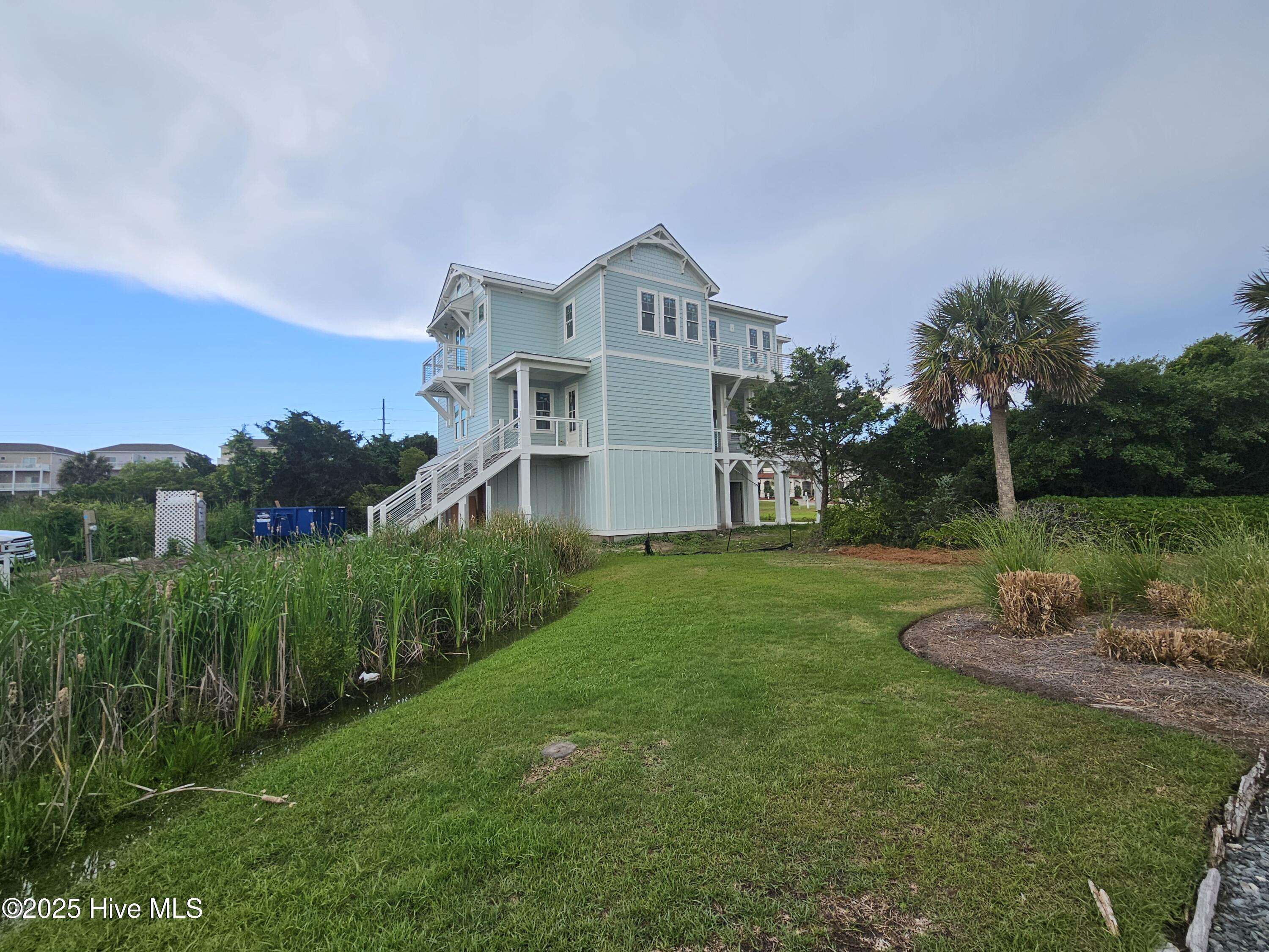 North Topsail Beach, NC 28460,6 Cape LN