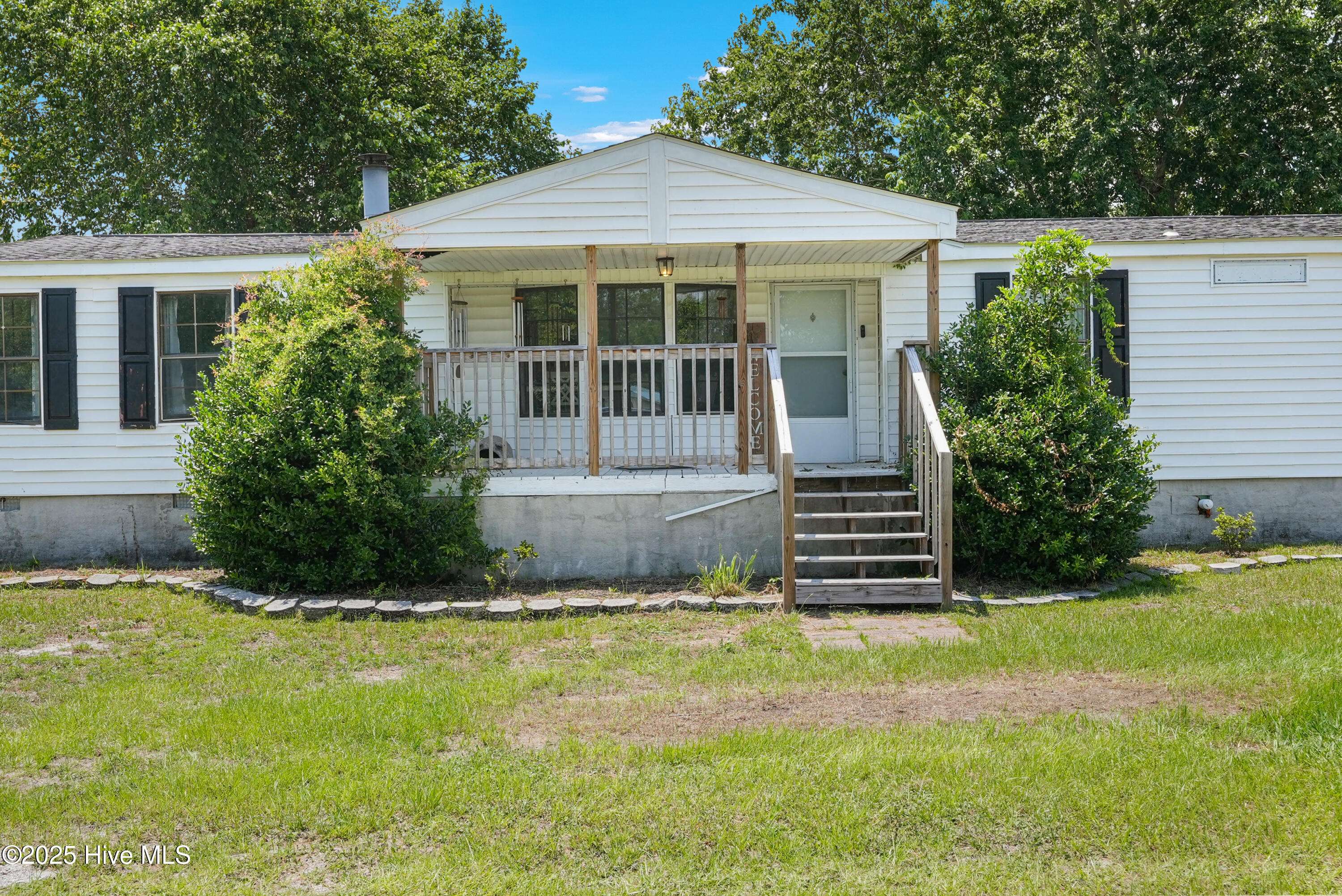 Hubert, NC 28539,171 Oyster LN