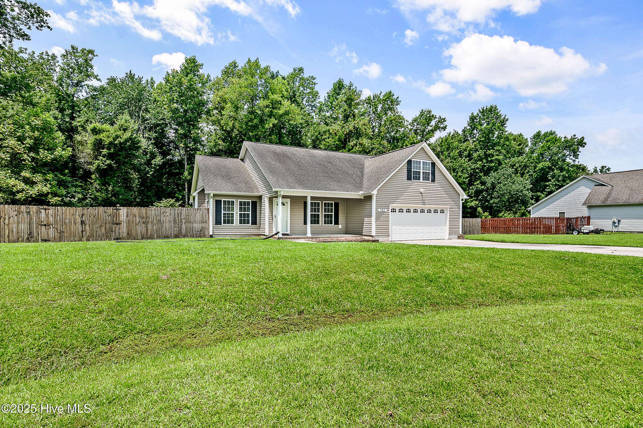 Richlands, NC 28574,512 SW Southwest Ridge DR