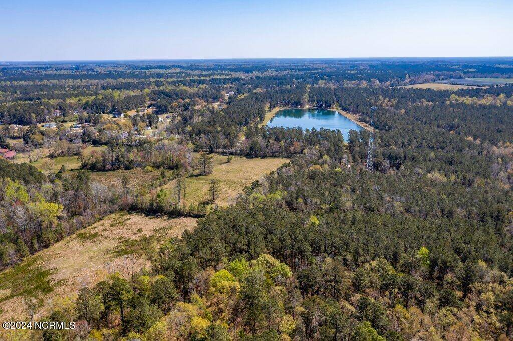 Rocky Point, NC 28457,884 Cheshire RD