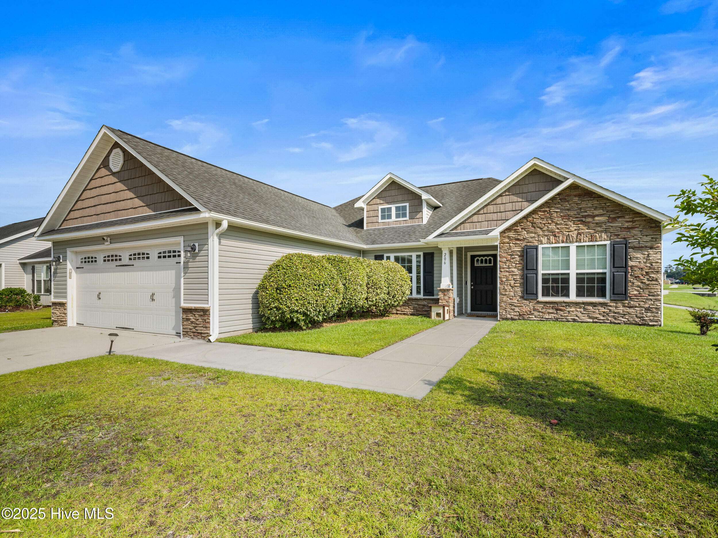 Jacksonville, NC 28546,206 Riverstone CT