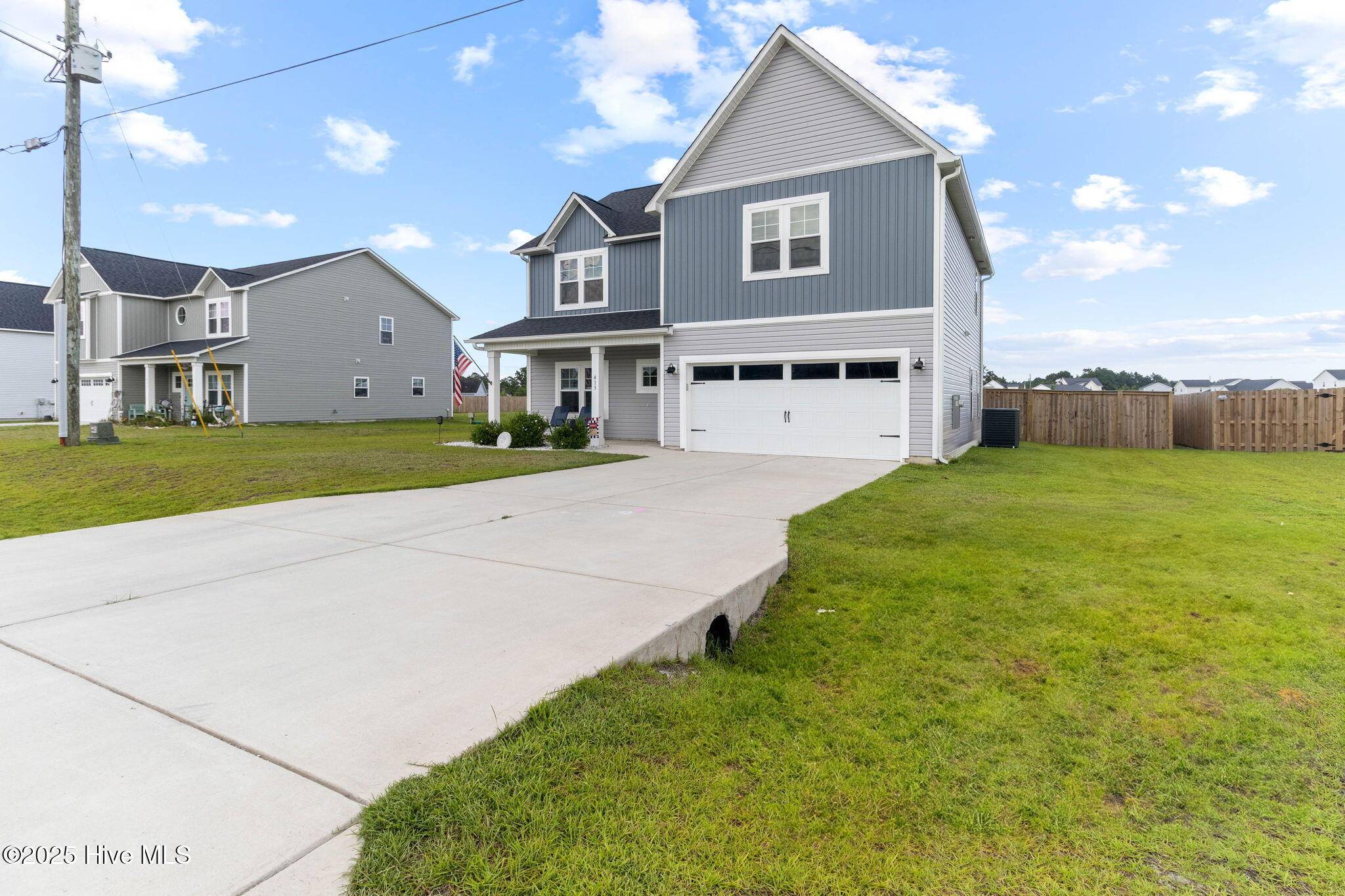 Hubert, NC 28539,413 Bay Harbor CT
