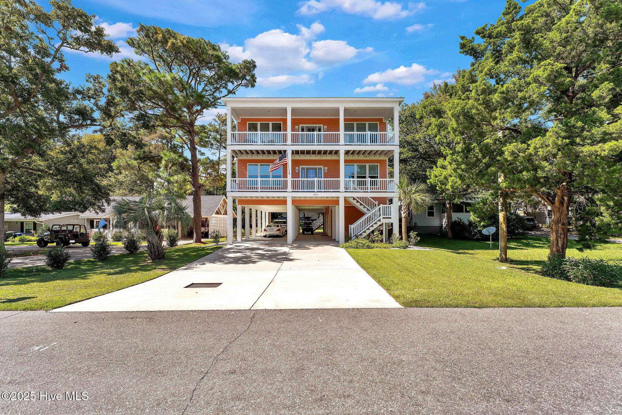 North Myrtle Beach, SC 29582,3304 Palm ST