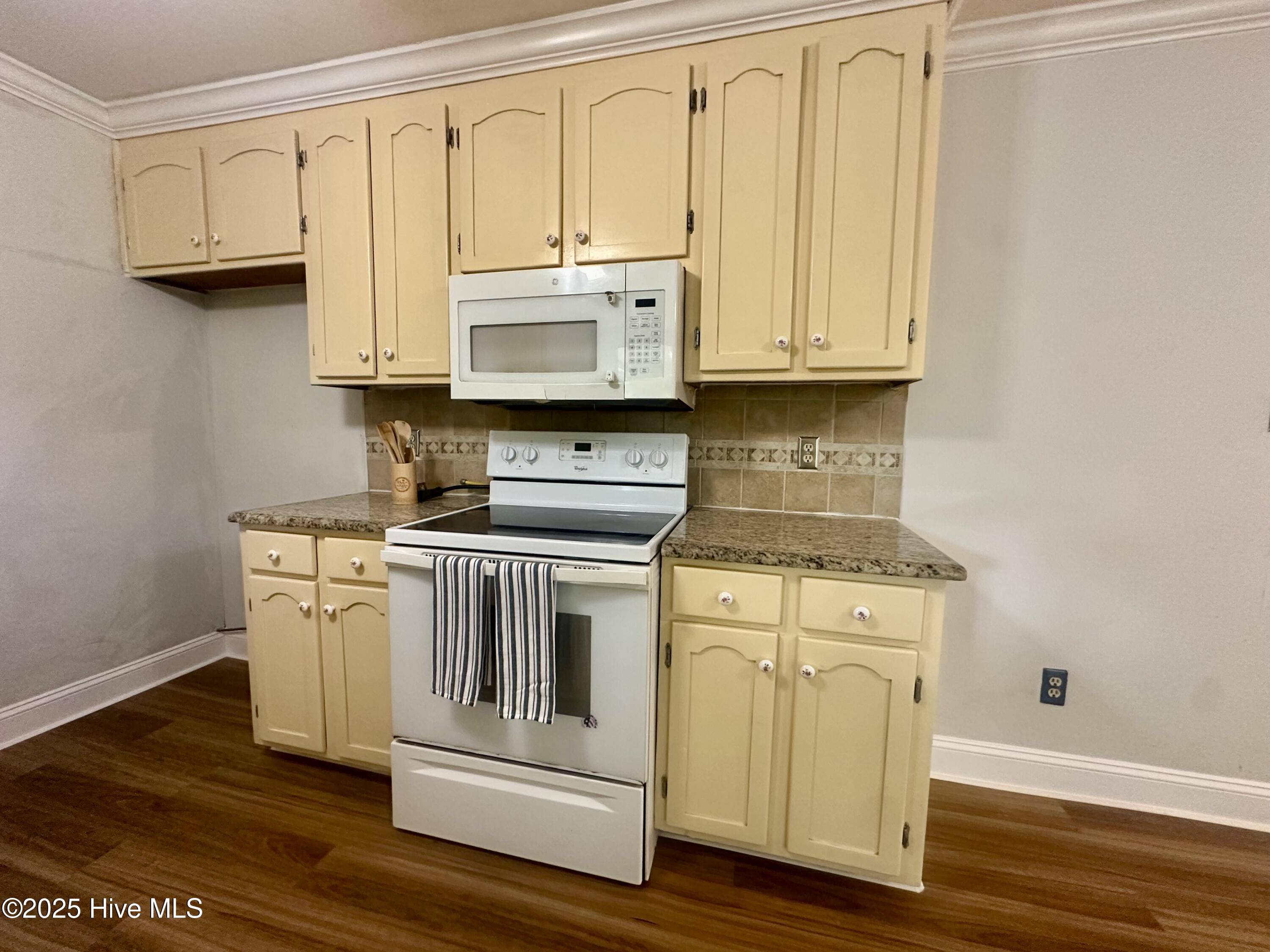 Selma, NC 27576,101 Creekside DR