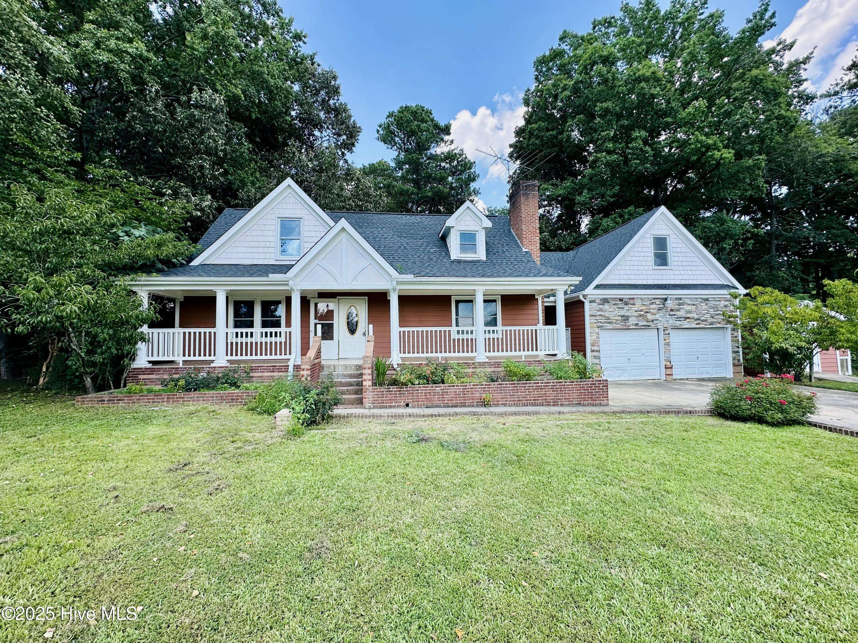 Selma, NC 27576,101 Creekside DR