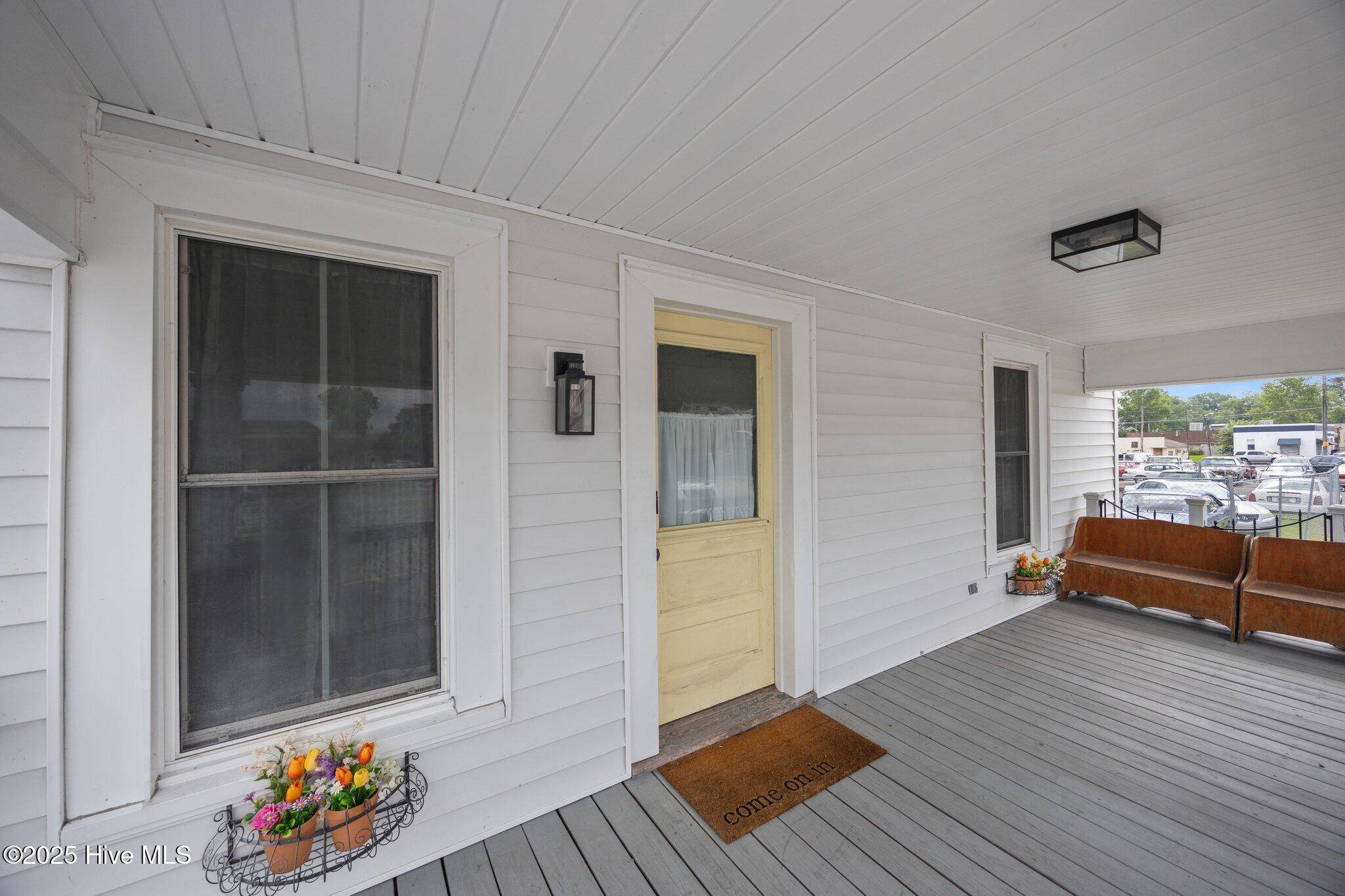 Washington, NC 27889,122 W 5th ST