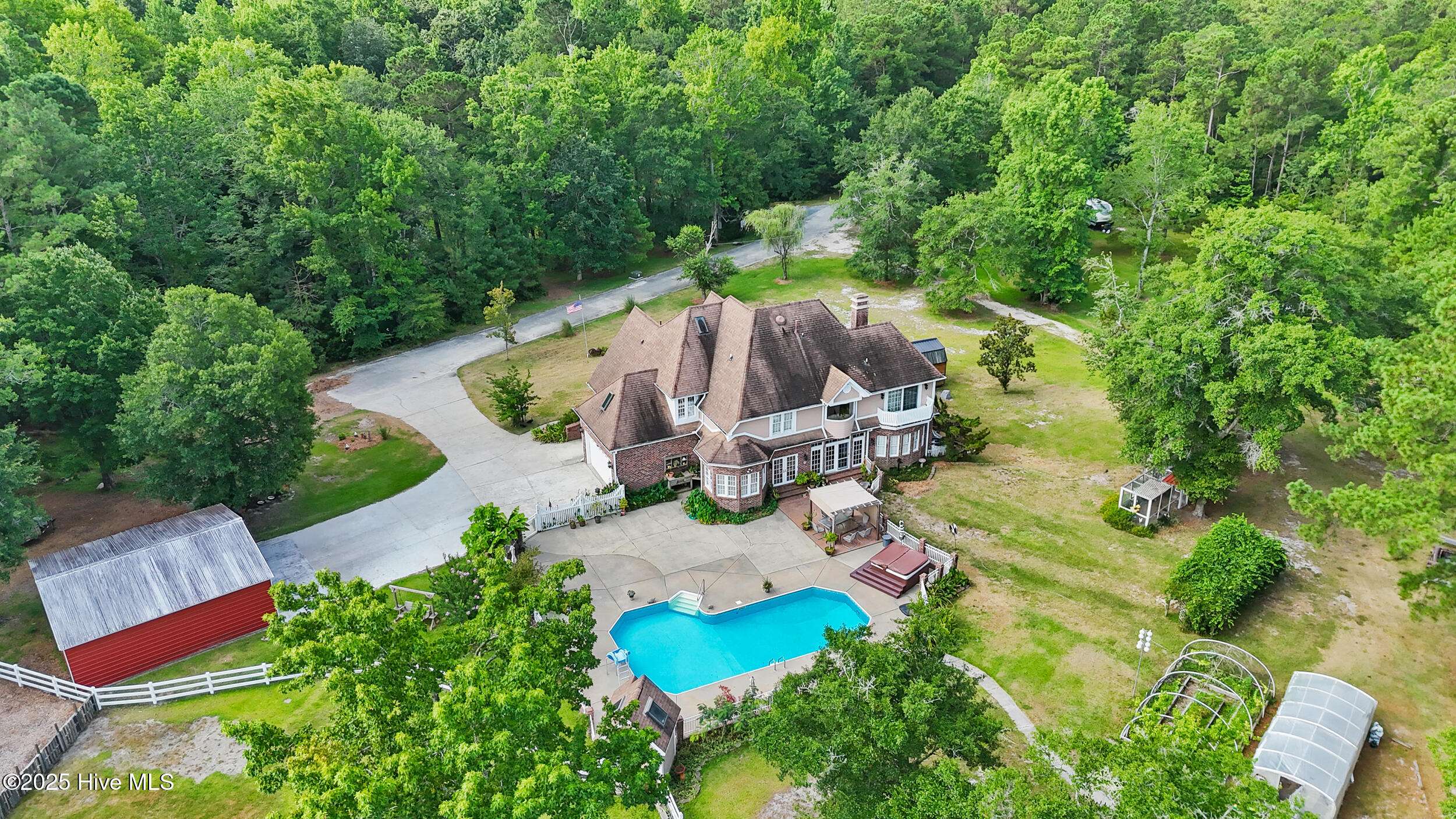 Supply, NC 28462,450 Berry LN SW